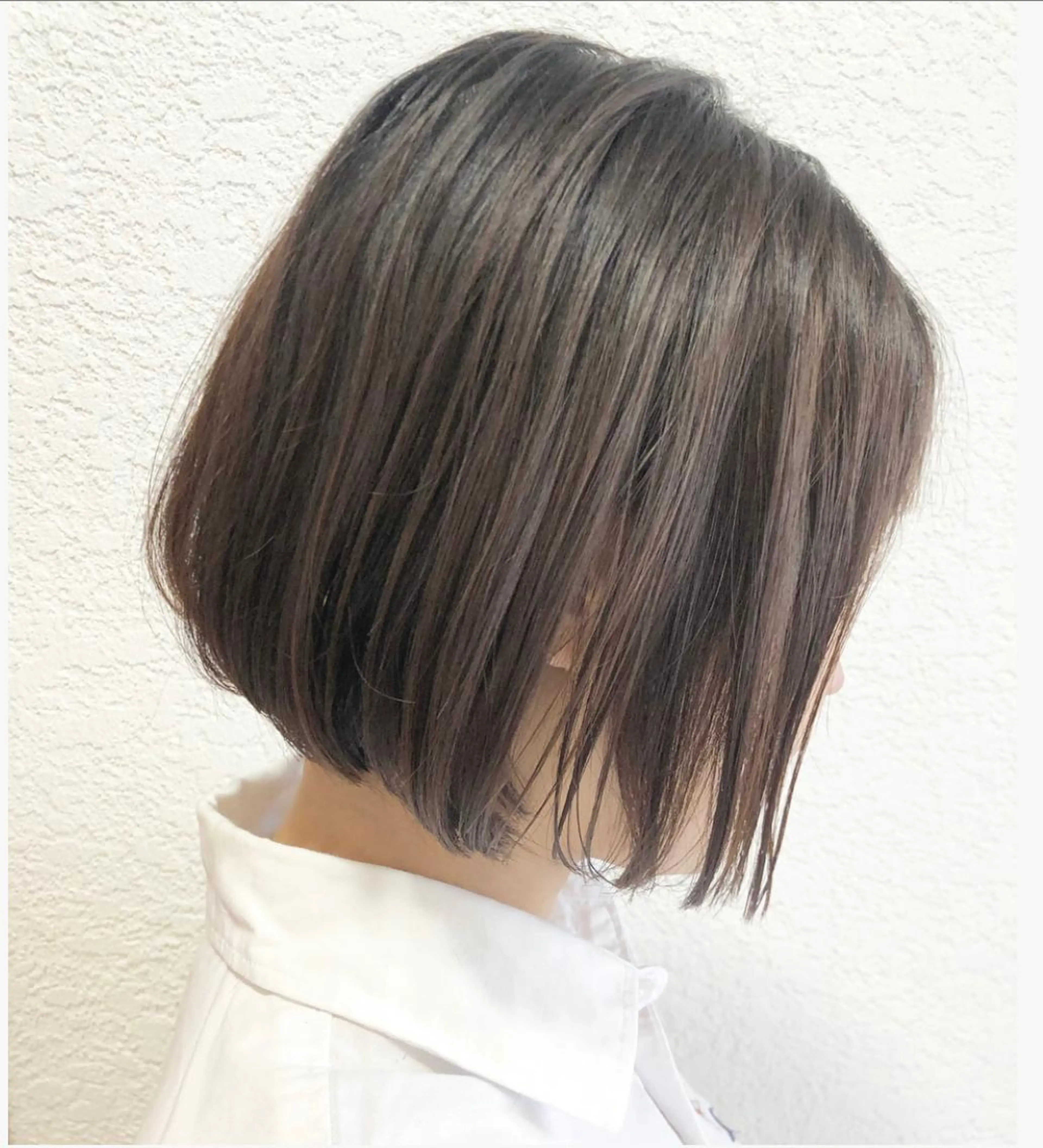 ショート カラー アッシュ ベージュカラー ボブ AIR HEAL  【エアヒール】東三国所属・AIR HEALのヘアスタイル