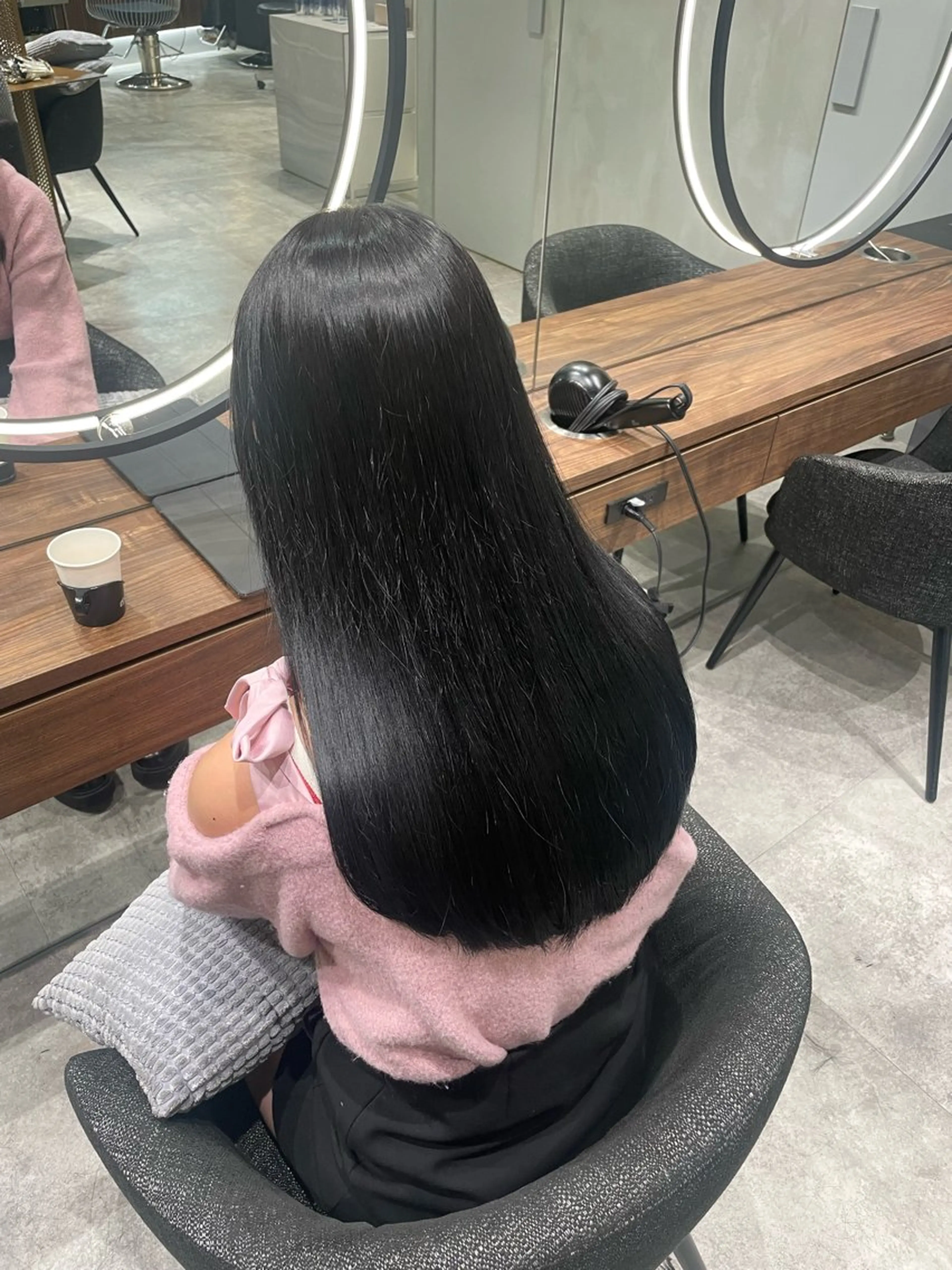 ロング Toiro 新宿所属・新宿/新宿三丁目 yuinaのヘアスタイル