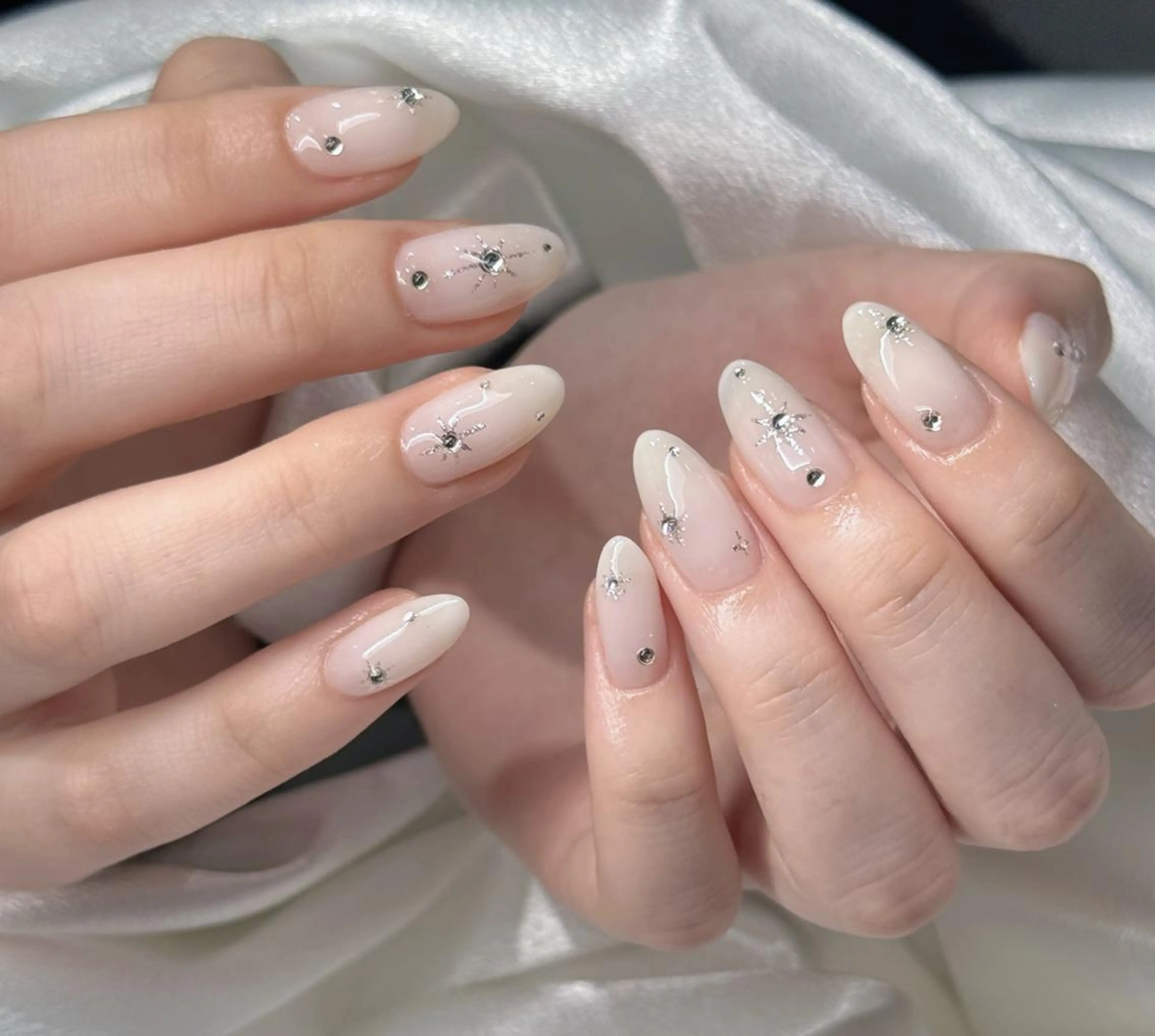 ネイル アートネイル オーロラネイル ブルー チークネイル フットネイル NAILS168 新大久保店のネイルデザイン