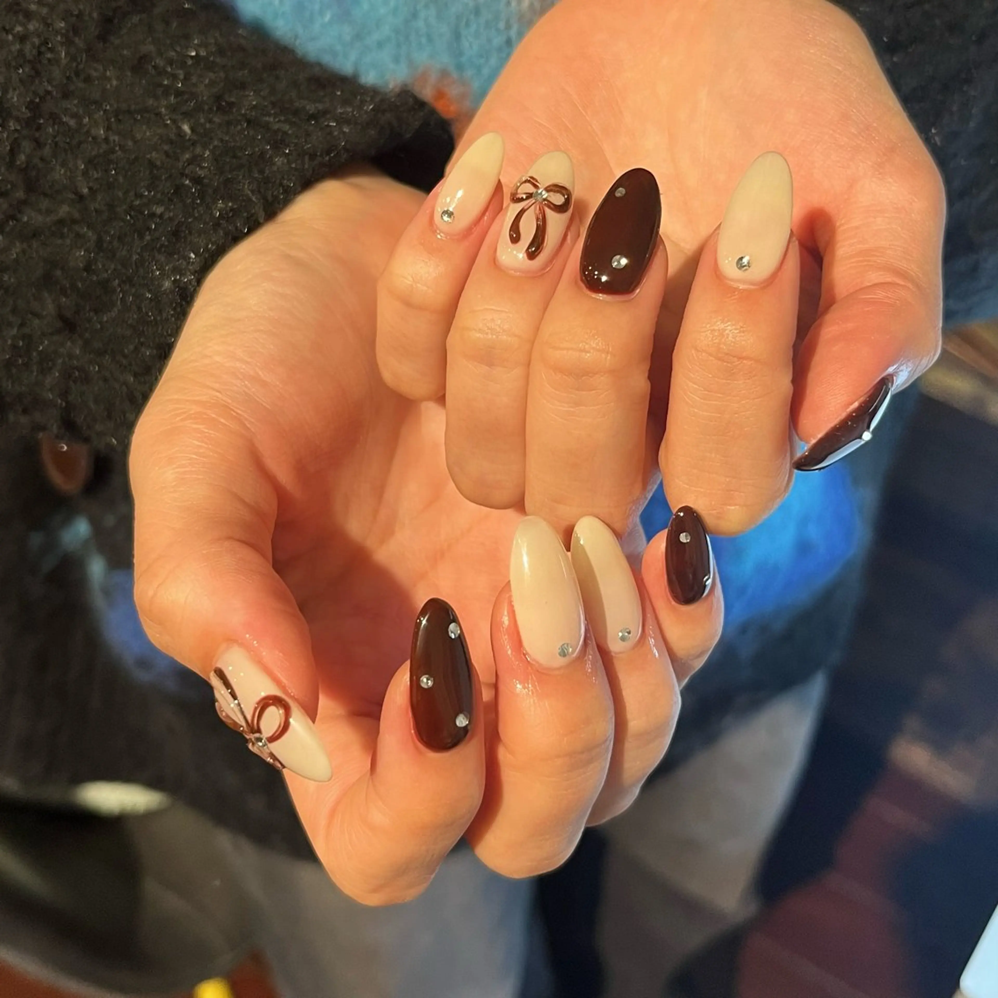 ネイル ボルドー リボン mitsuki / Manonのネイルデザイン