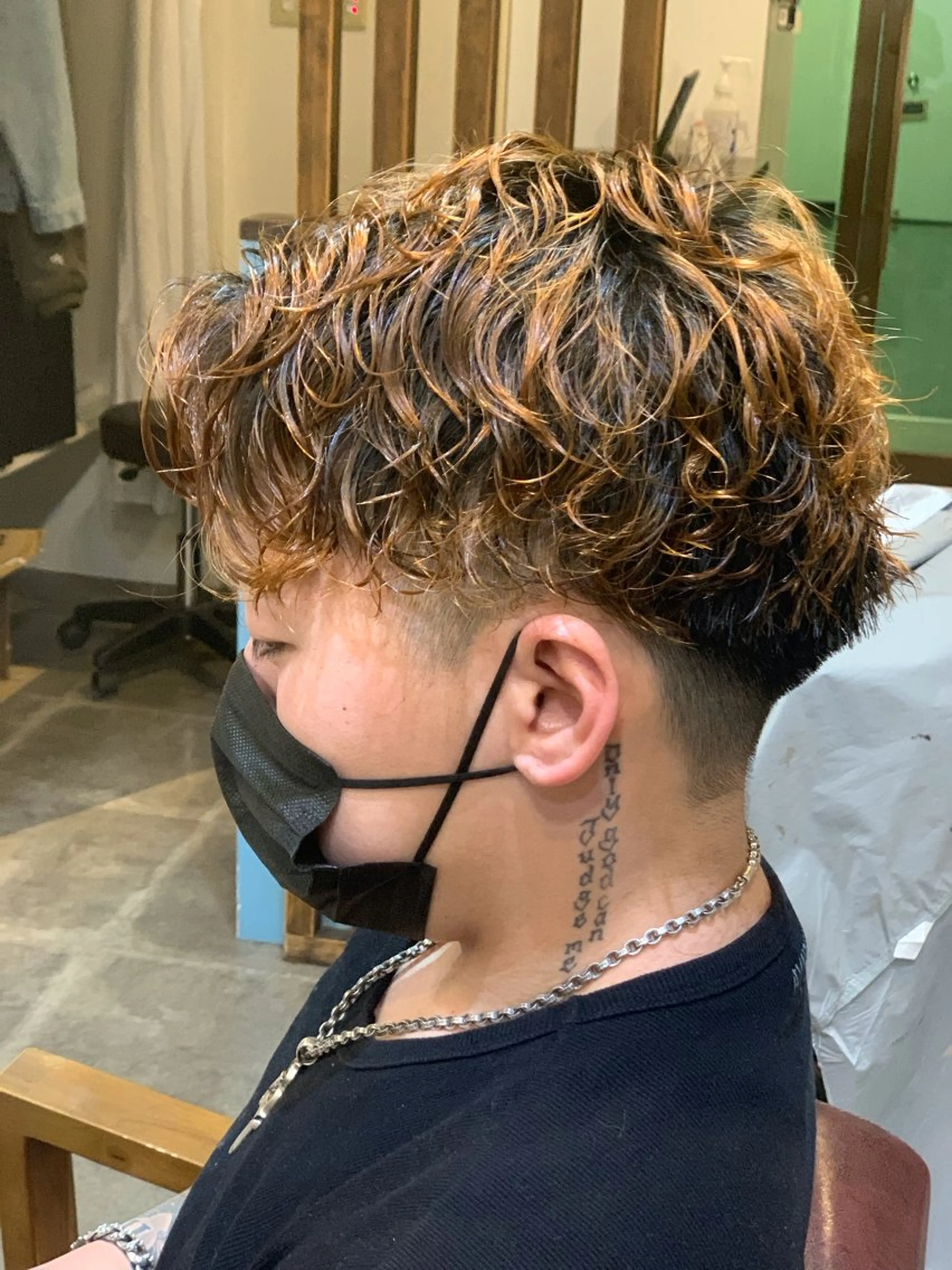 ショート パーマ メンズ メンズブリーチ メンズパーマ Cecil hair なんば店のヘアスタイル