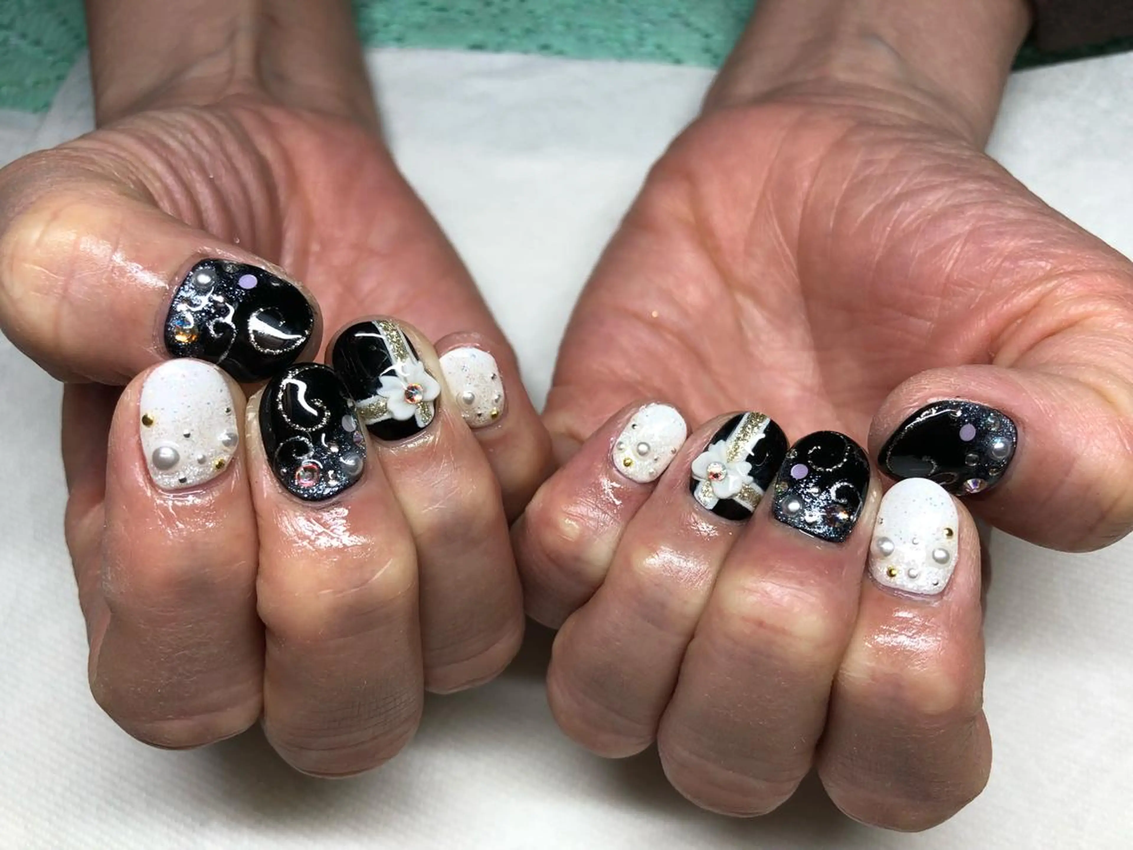 ネイル Li'leaNail AINAのネイルデザイン