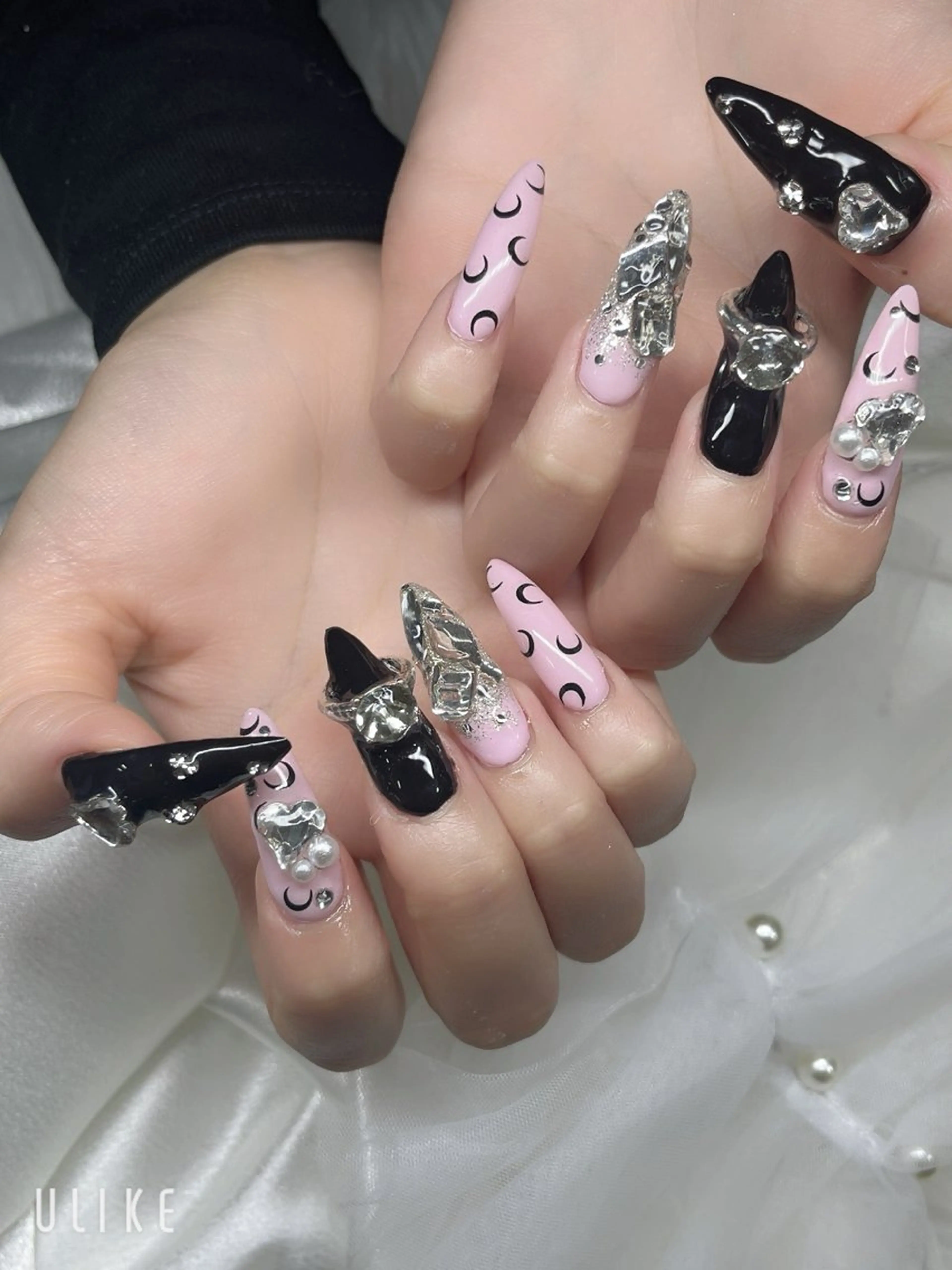 ネイル YOLO NAILのネイルデザイン