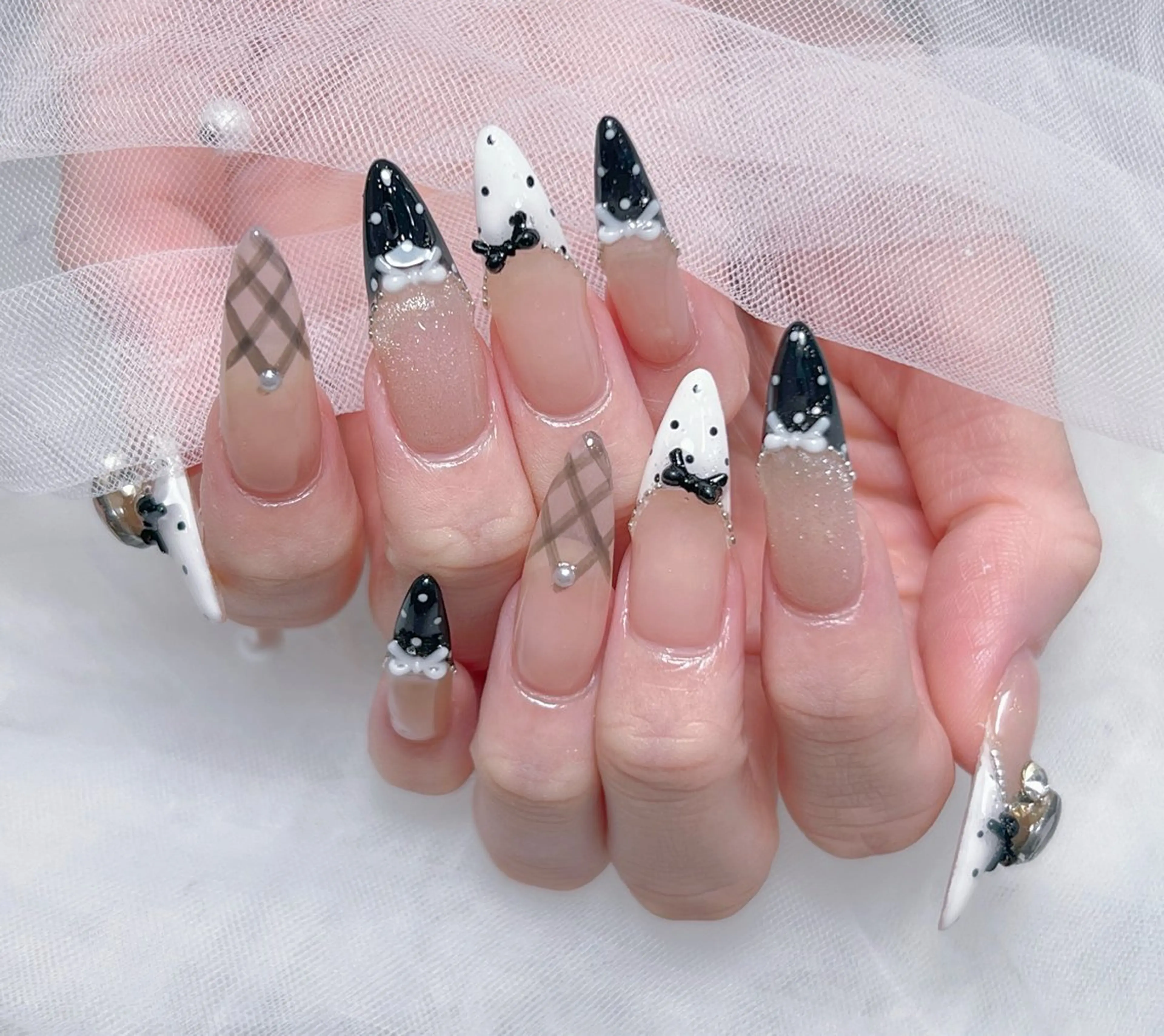 ネイル アートネイル オーロラネイル チークネイル 長さ出し フットネイル Miya_nail所属・Miya _nailのネイルデザイン