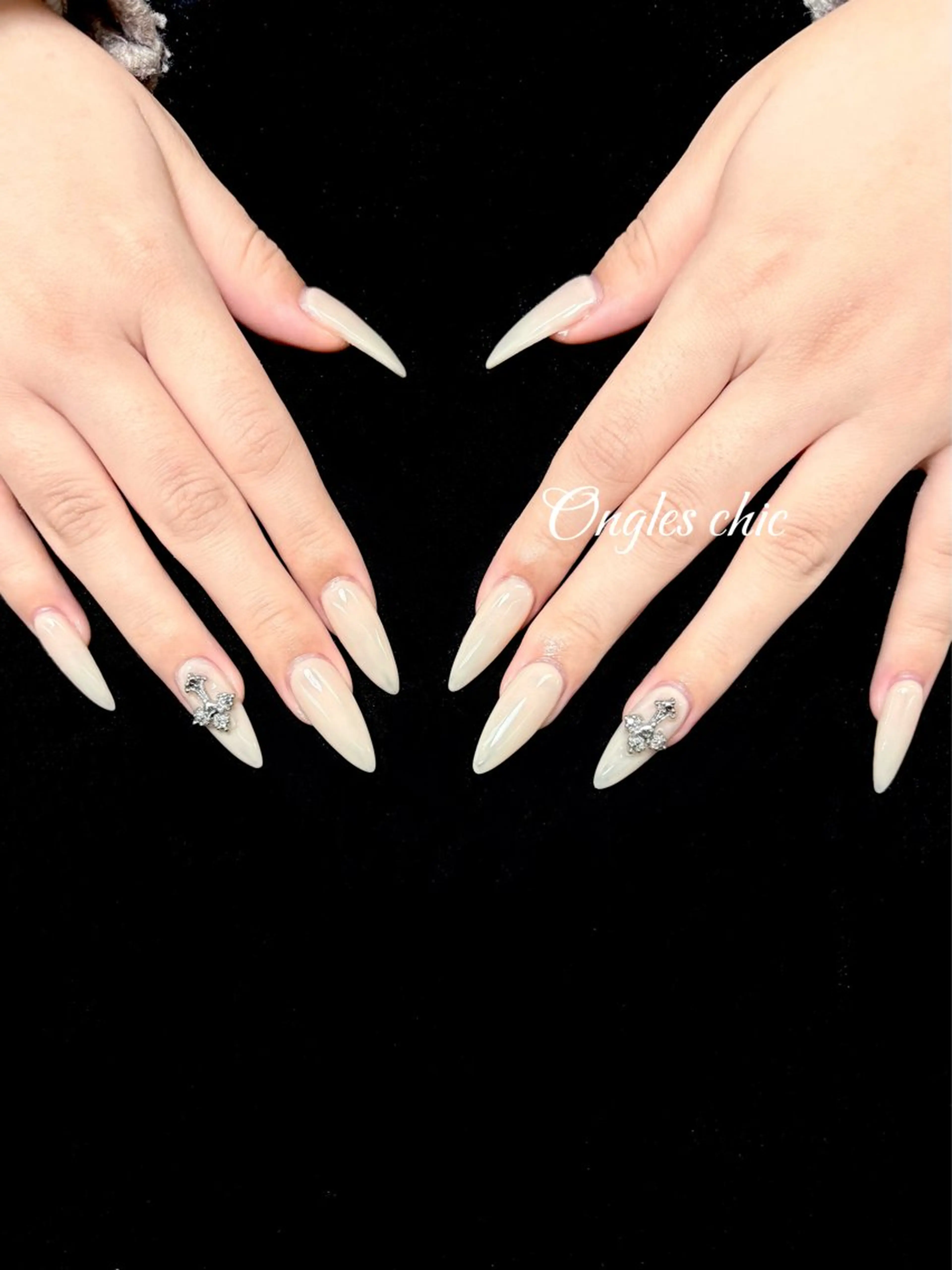 ネイル ハンドネイル ハンドケア ongles chic24時間営業のネイルデザイン