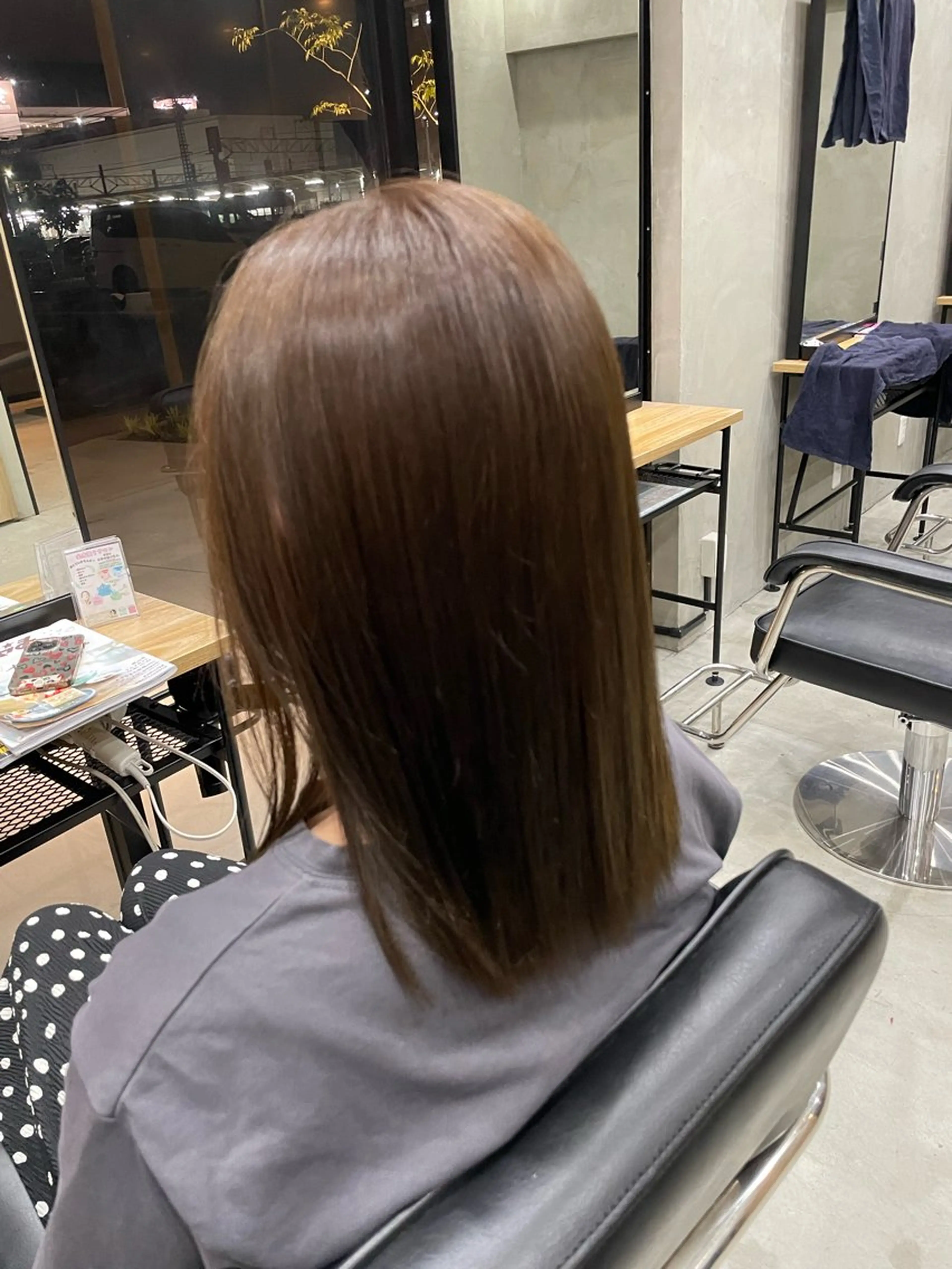 ミディアム アッシュ la fith hair too.所属・la fith hinaのヘアスタイル