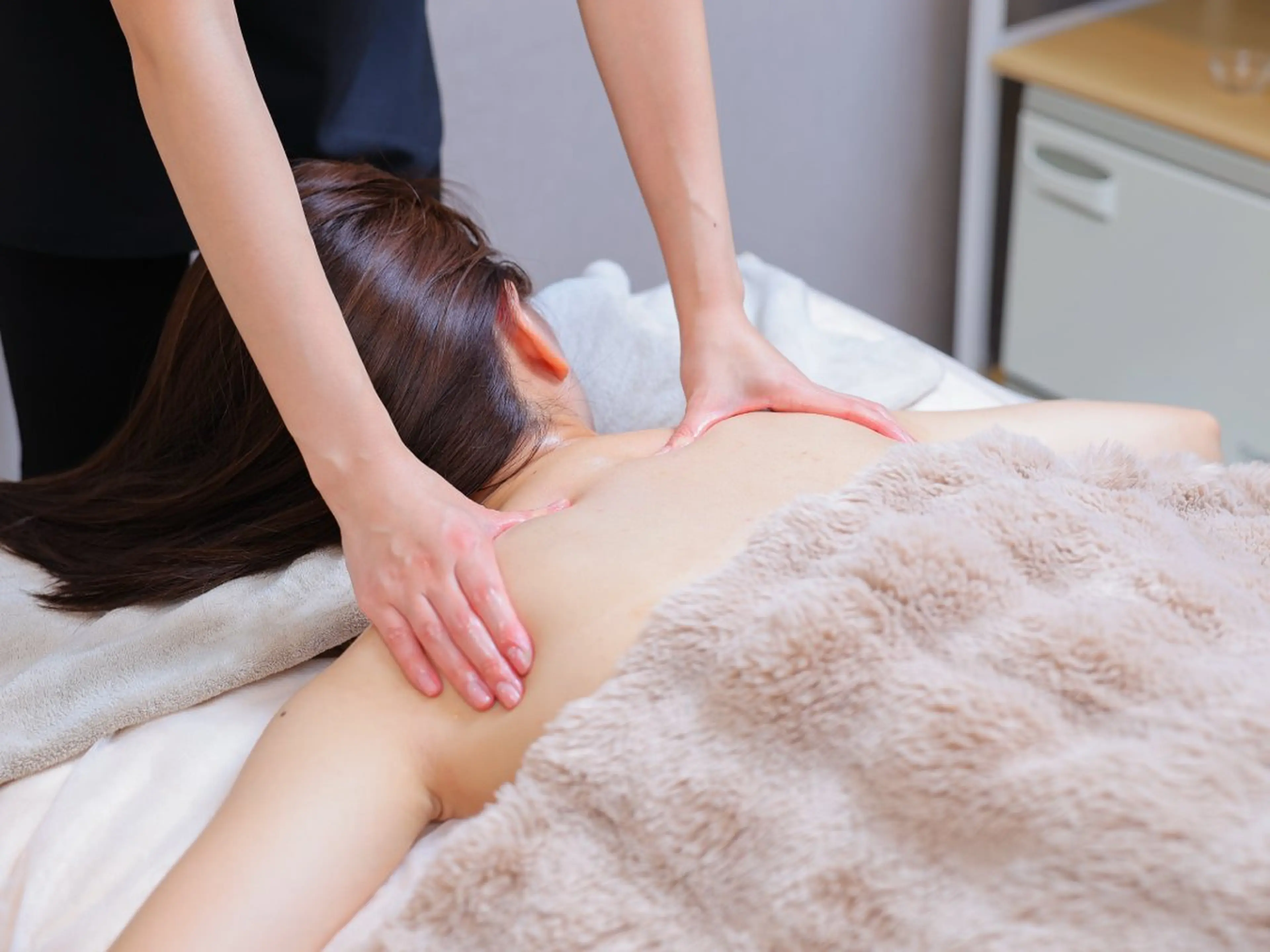 リラク emire beauty salon所属・村上 玲奈のエステ・リラクイメージ