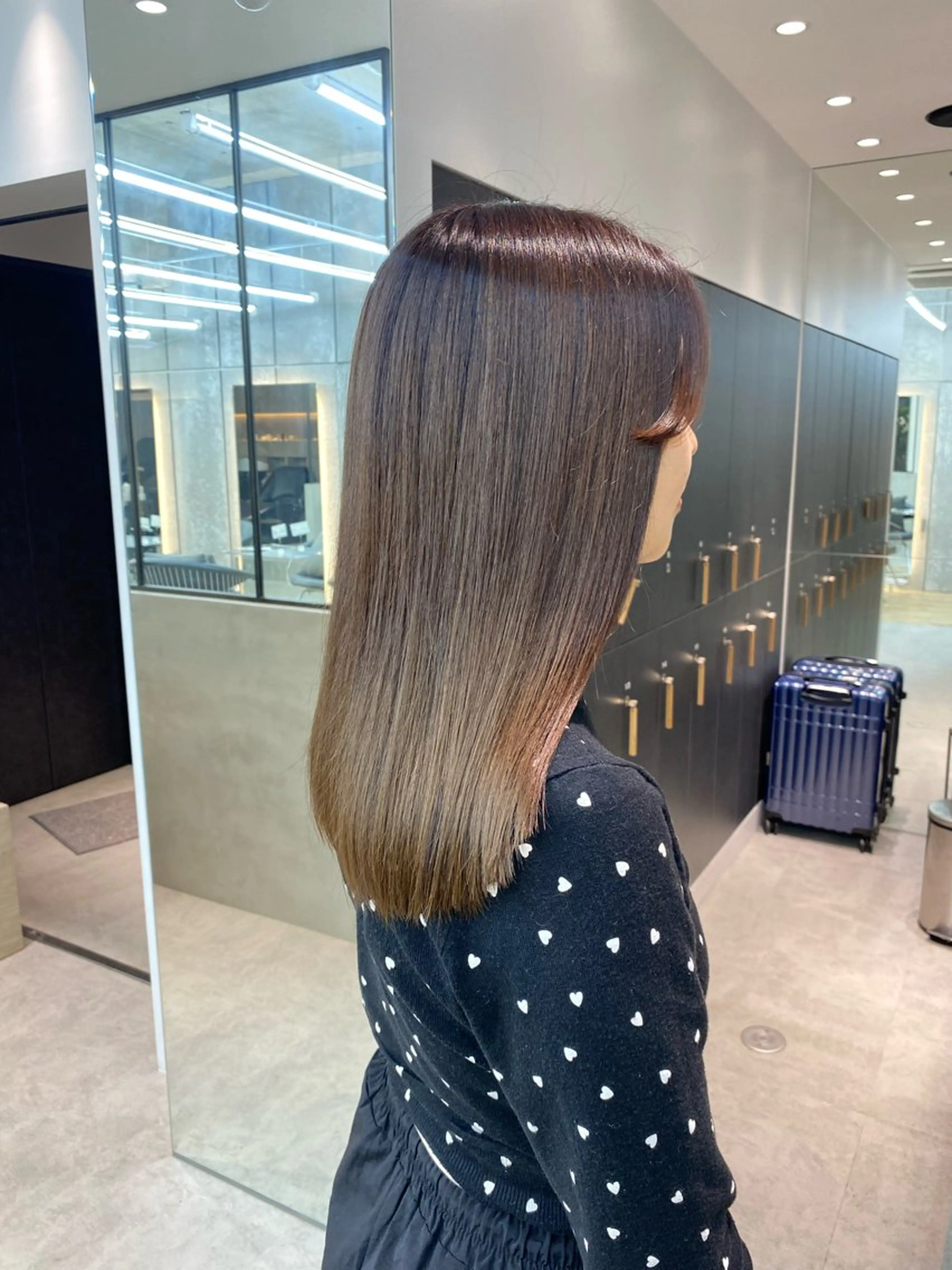 ミディアム カラー ボブ縮毛矯正 韓国レイヤーRINAのヘアスタイル