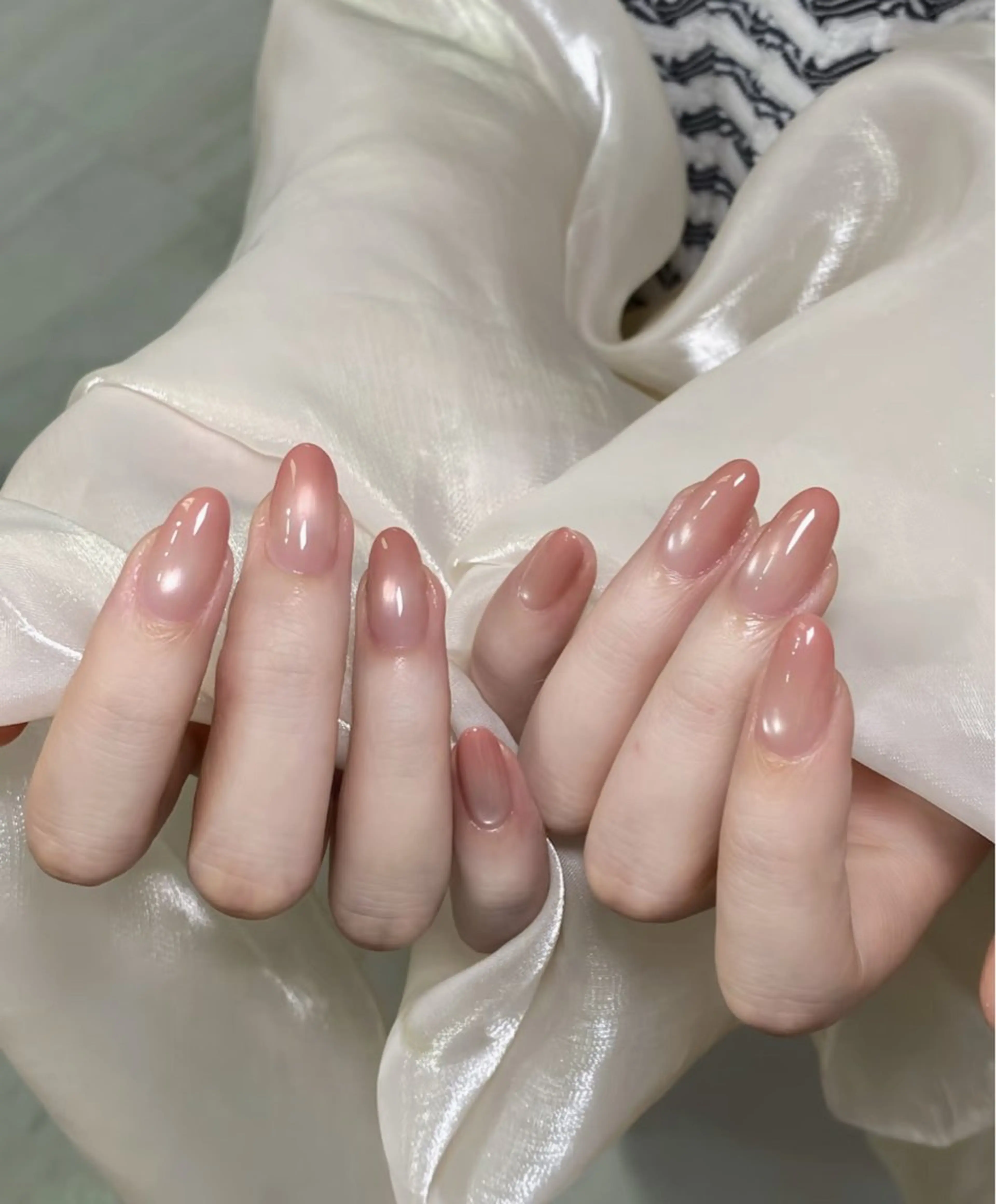 ネイル アートネイル オーロラネイル チークネイル フレンチネイル ガラスフレンチ ハンドネイル 🎀🎀YooLi Nail Salonのネイルデザイン