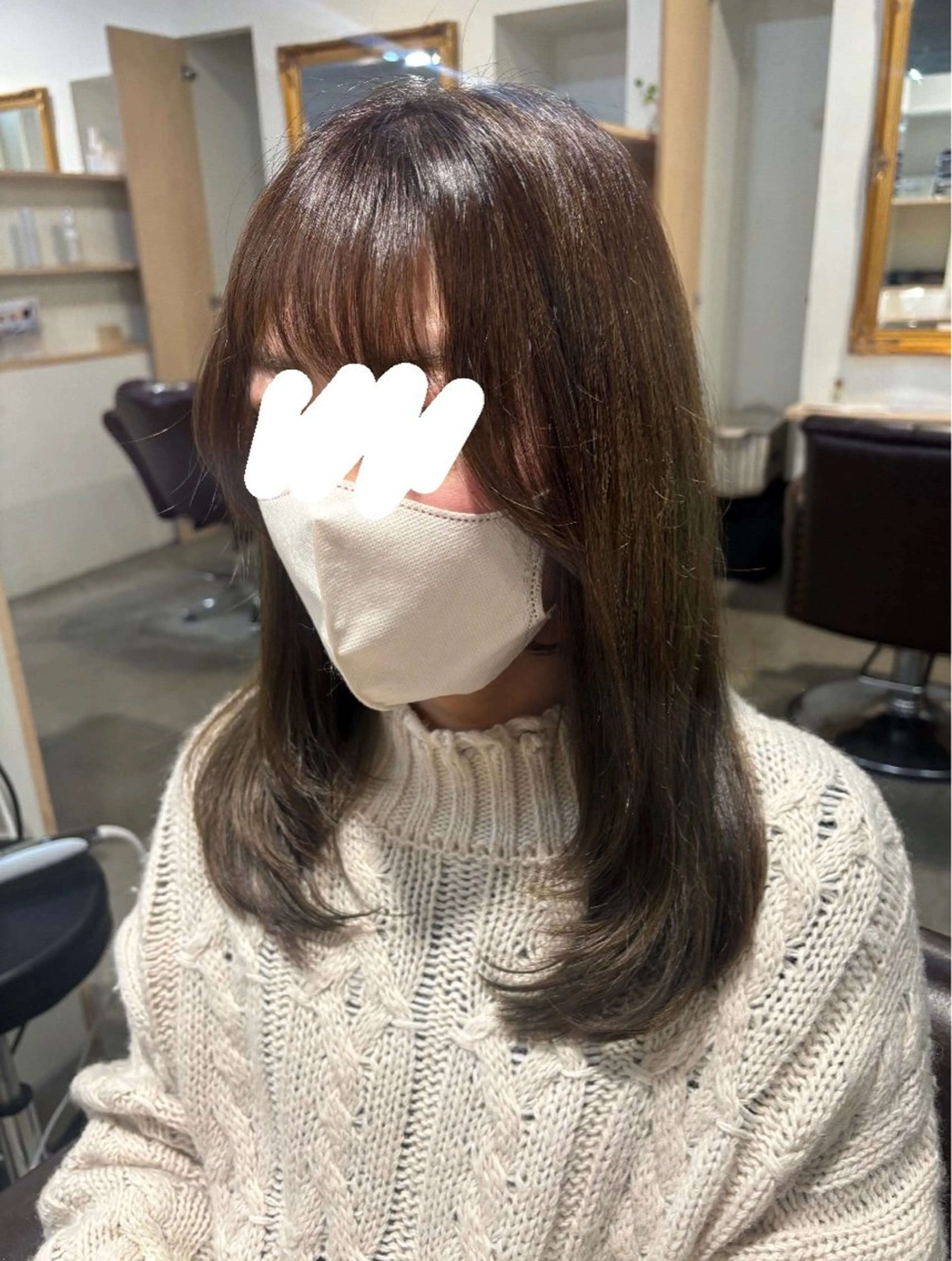 セミロング レイヤーカット 堀井 彩加のヘアスタイル