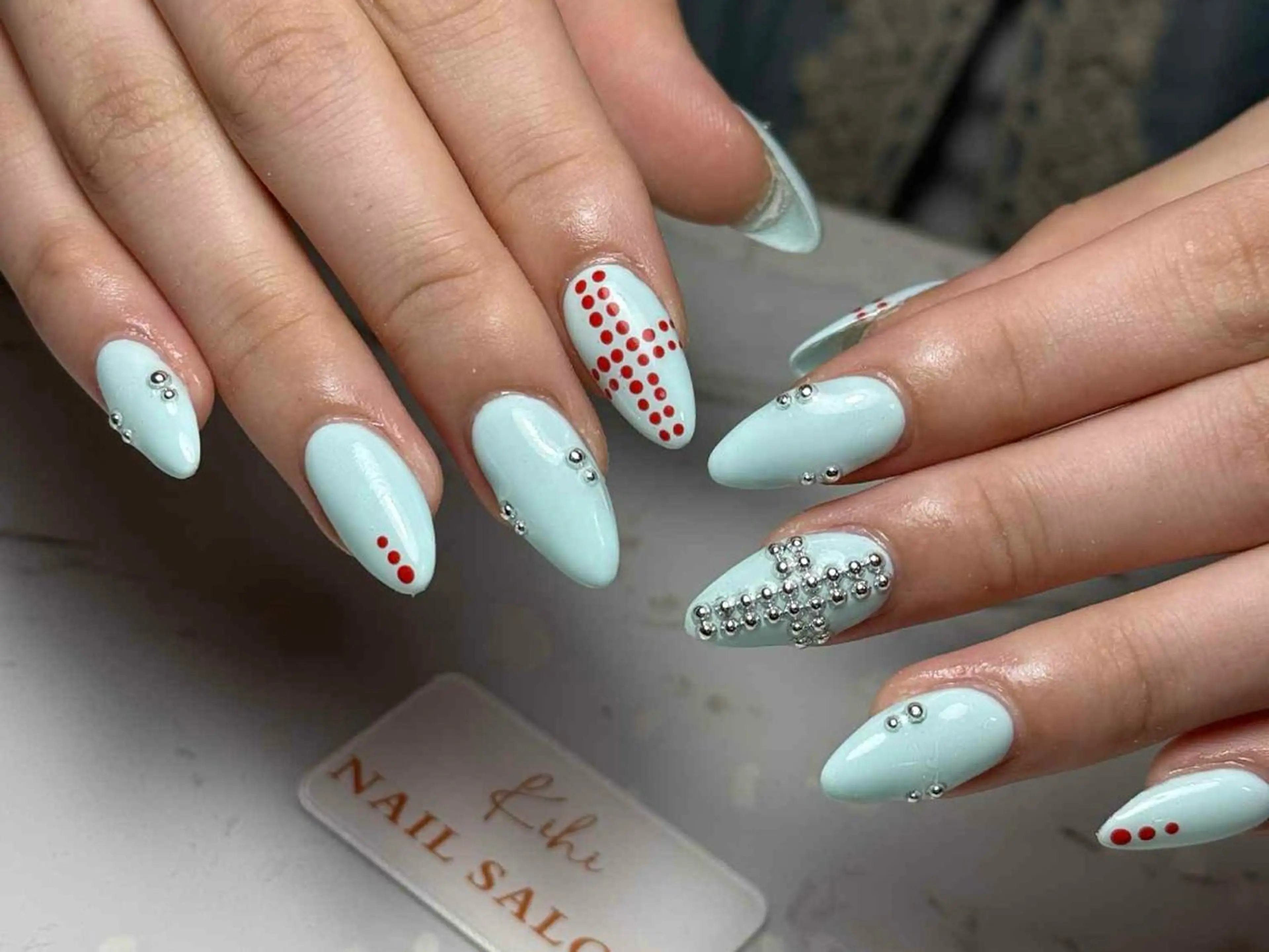 ネイル アートネイル フレンチネイル ジェルネイル グラデーション 韓国ネイル ハンドネイル ハンドケア さくら💮💮 【オフ無料】のネイルデザイン