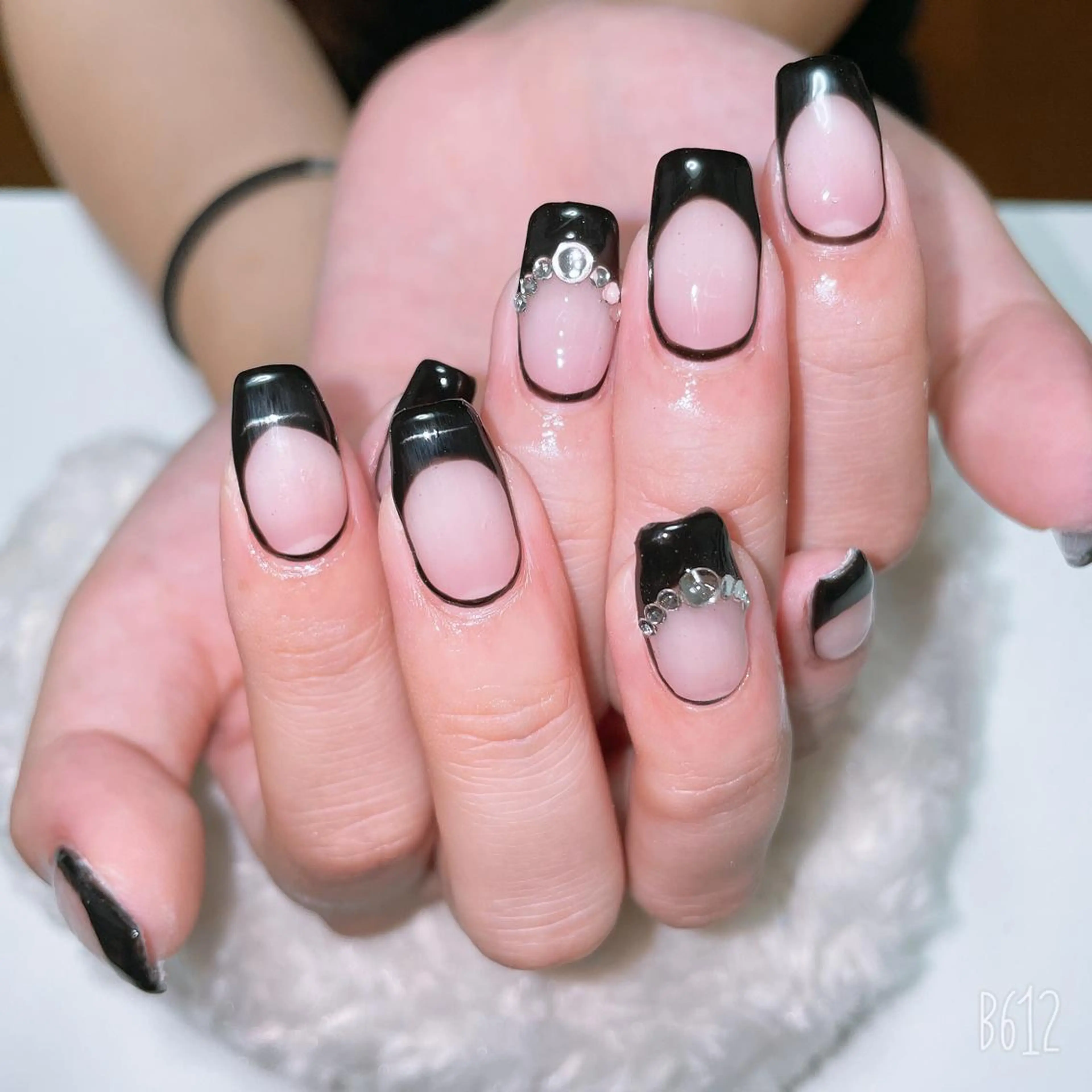 ネイル The Best Beauty受付担当のヘアスタイル