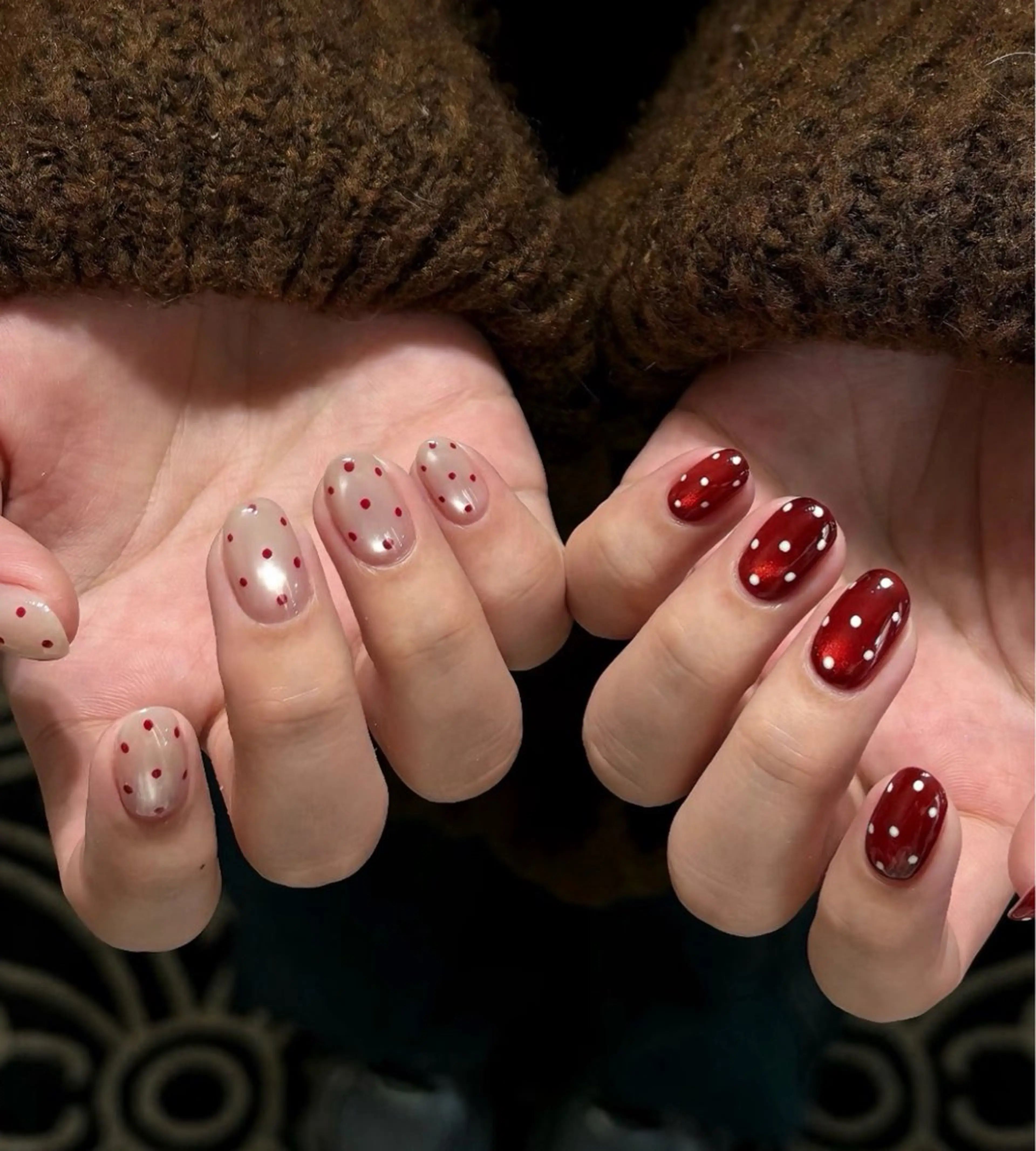 ネイル ドット ジェルネイル 韓国ネイル マグネットネイル 赤色 ハンドネイル Wilu nail 二子玉川店のネイルデザイン