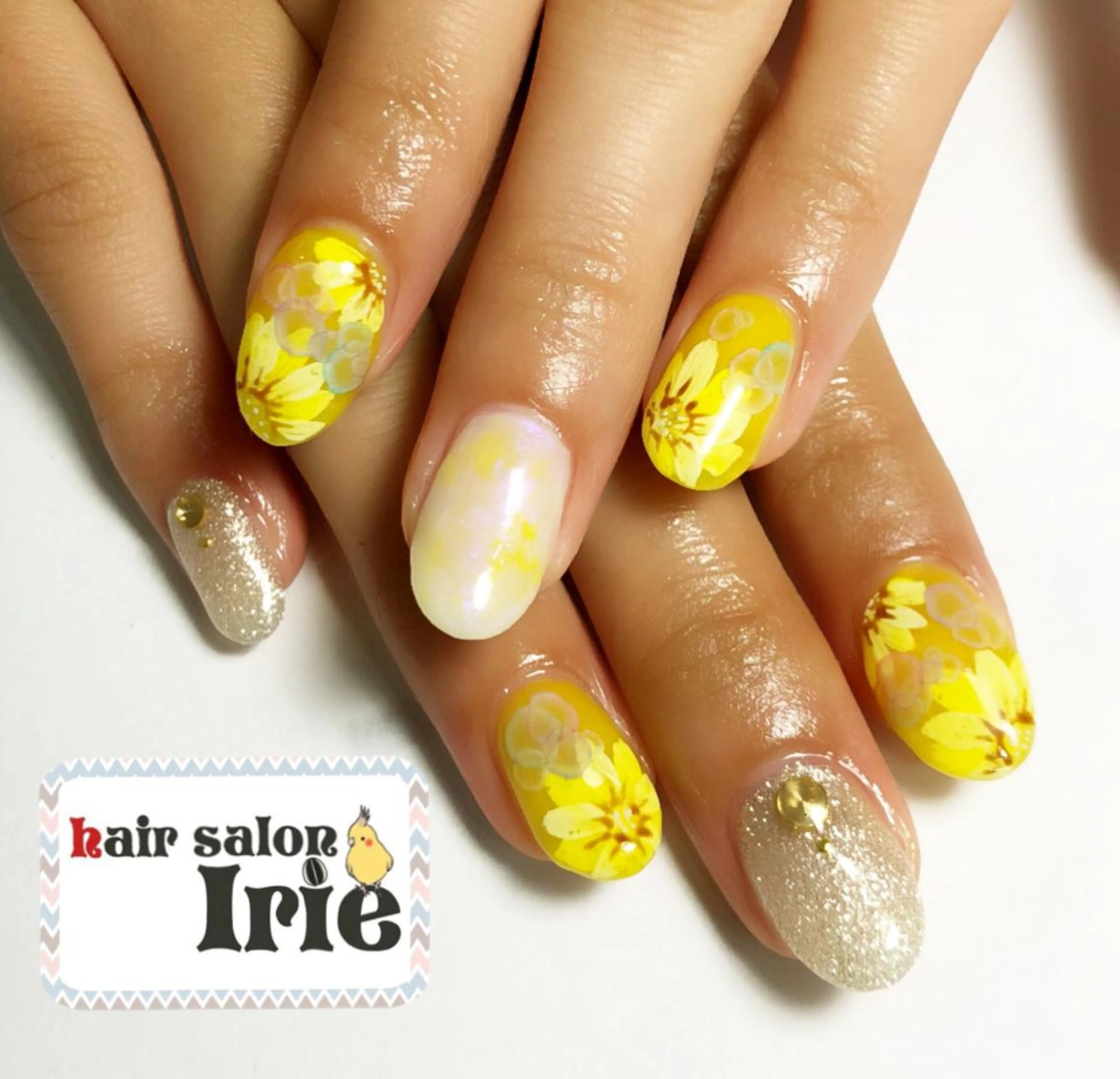 ネイル Hair salon Irie所属・與儀 知佳のネイルデザイン