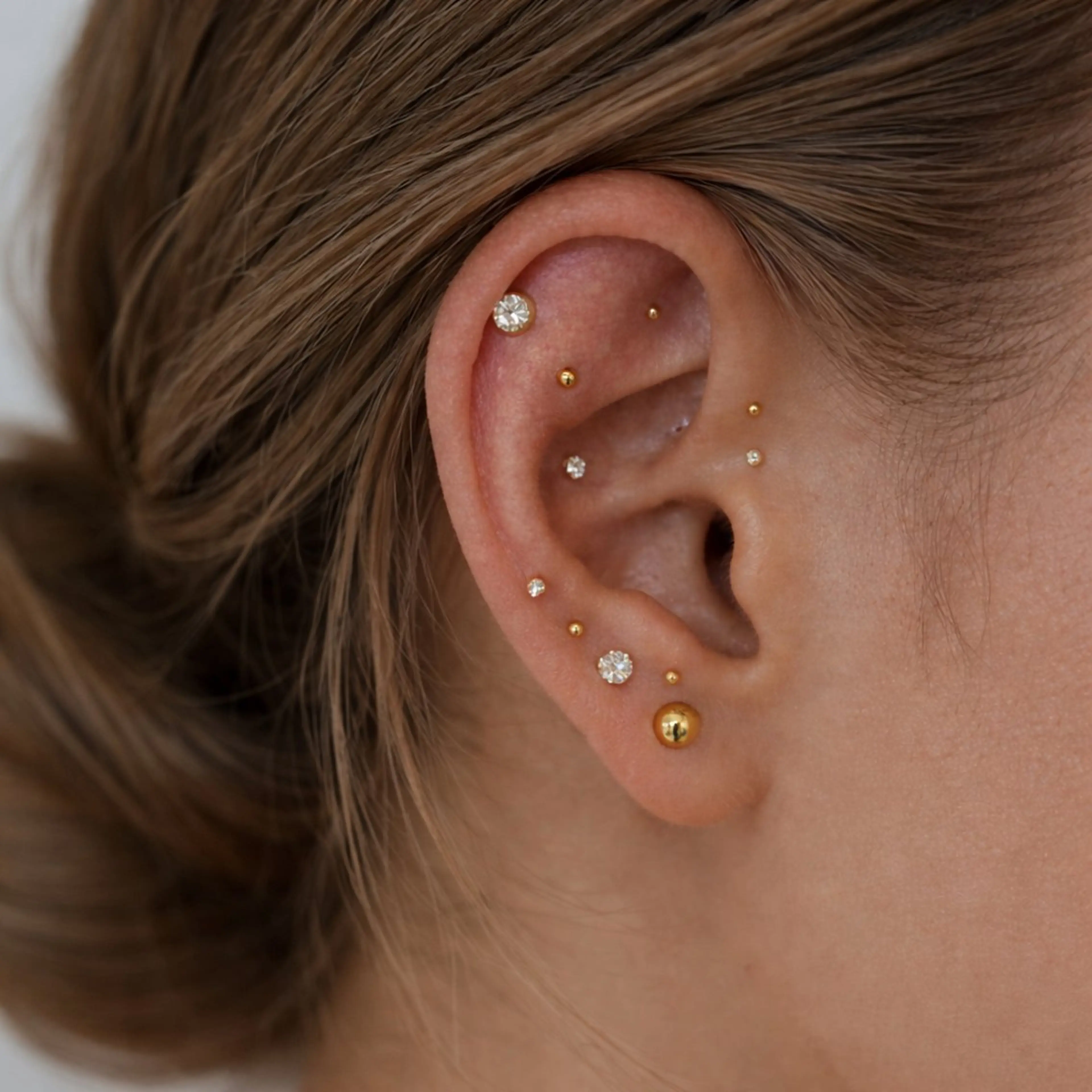 👂耳ツボジュエリー【Simple】10粒💎 (ダイエット・肩こり，目の疲れなどの不調にも◎)の写真