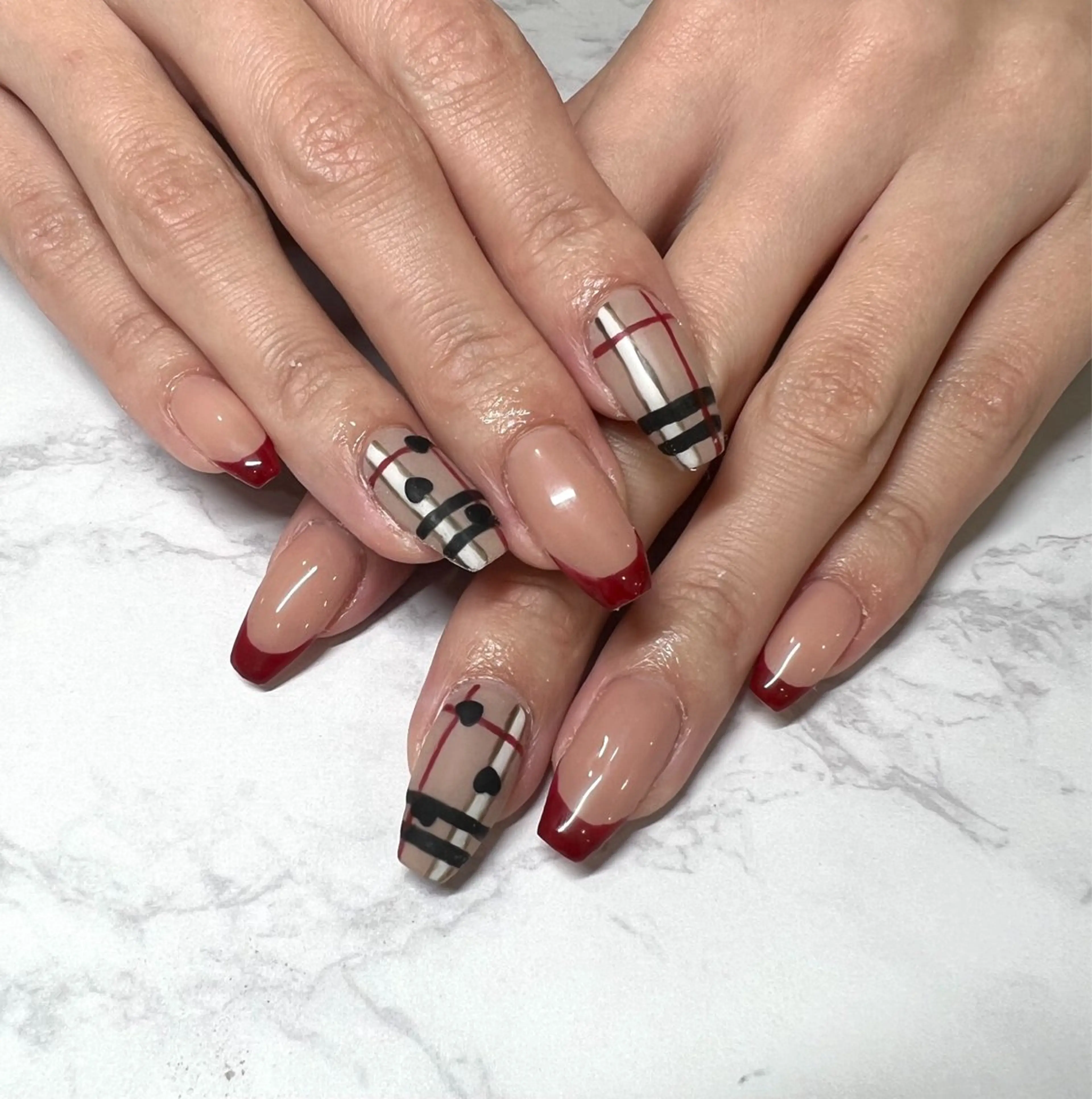 ネイル ハンドネイル momo 京橋のネイルデザイン