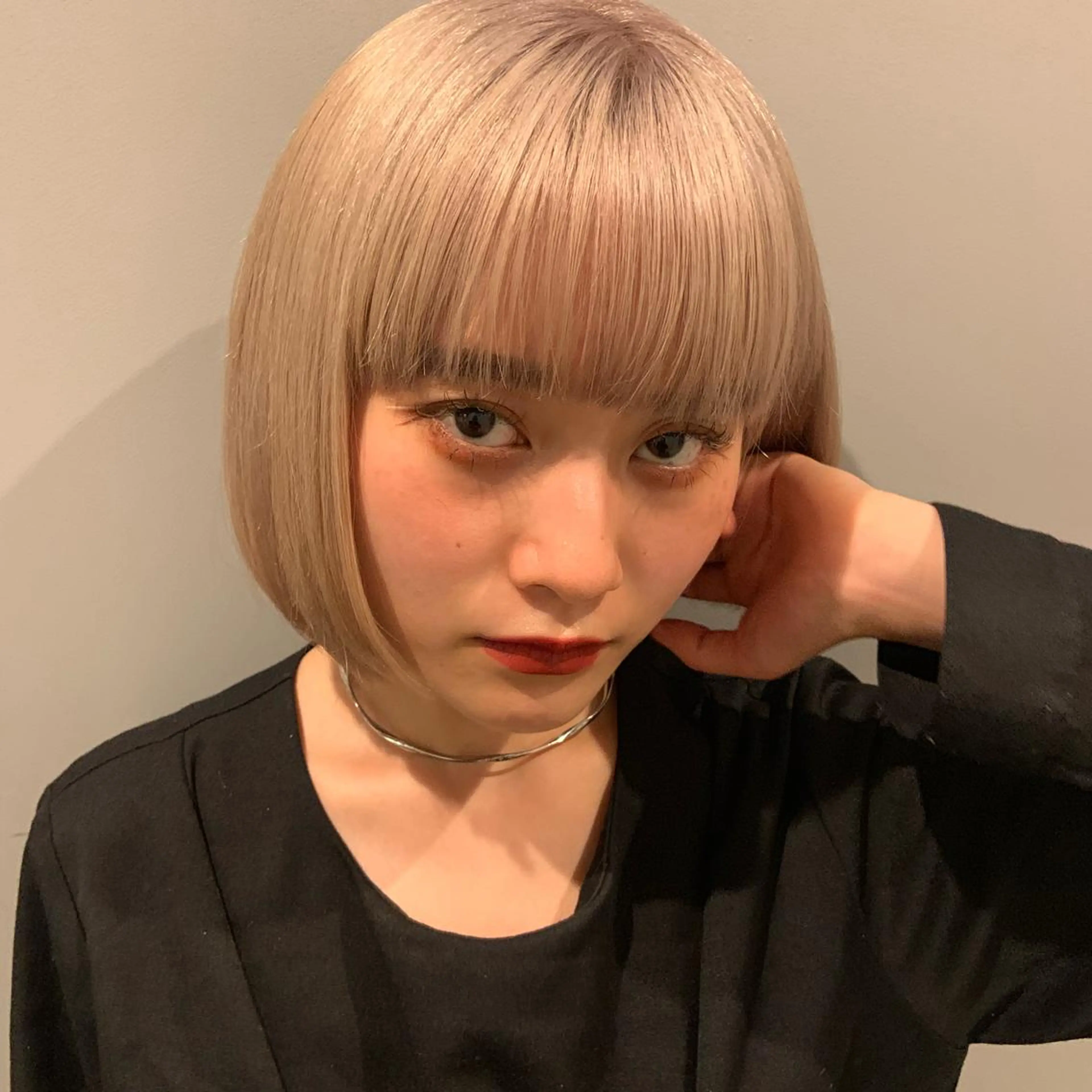 ショート カラー 🤍透明感/韓国風 🤍サクラギヒトミのヘアスタイル