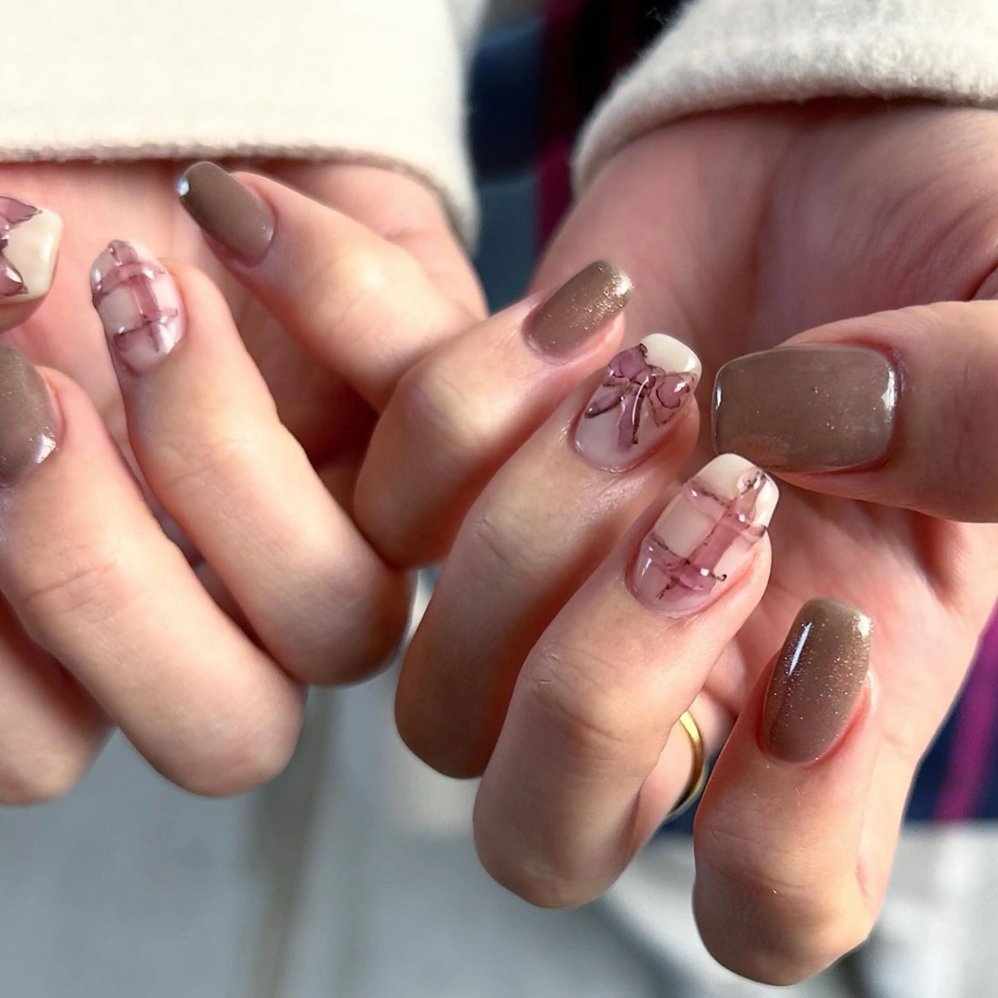 ネイル ブラウン カジュアル フレンチネイル ガーリー 韓国ネイル ハンドネイル ハンドケア lyly.nail所属・lylynail YUUKAのネイルデザイン