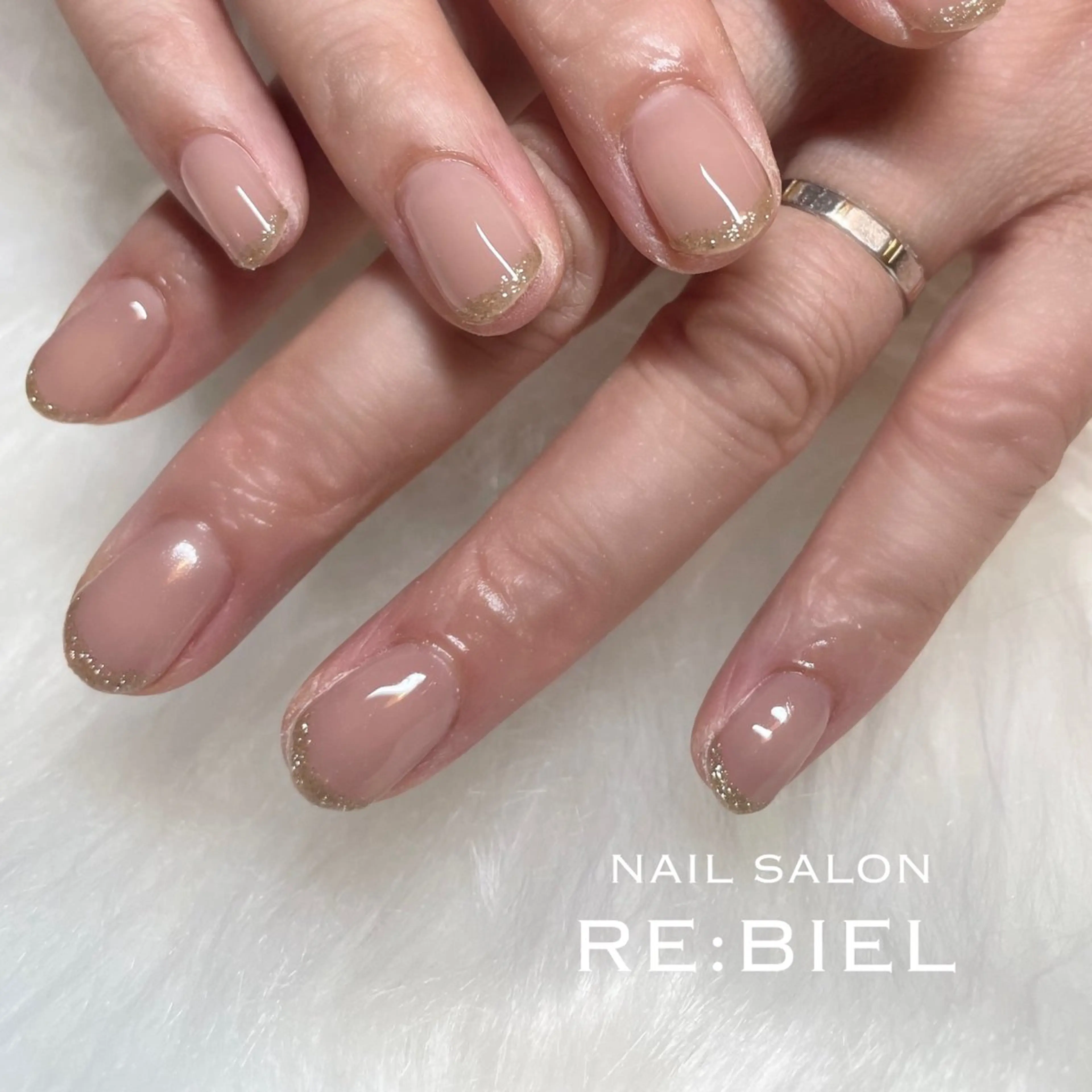 ネイル フレンチネイル ラメ(グリッター) neige Kouzukiのネイルデザイン