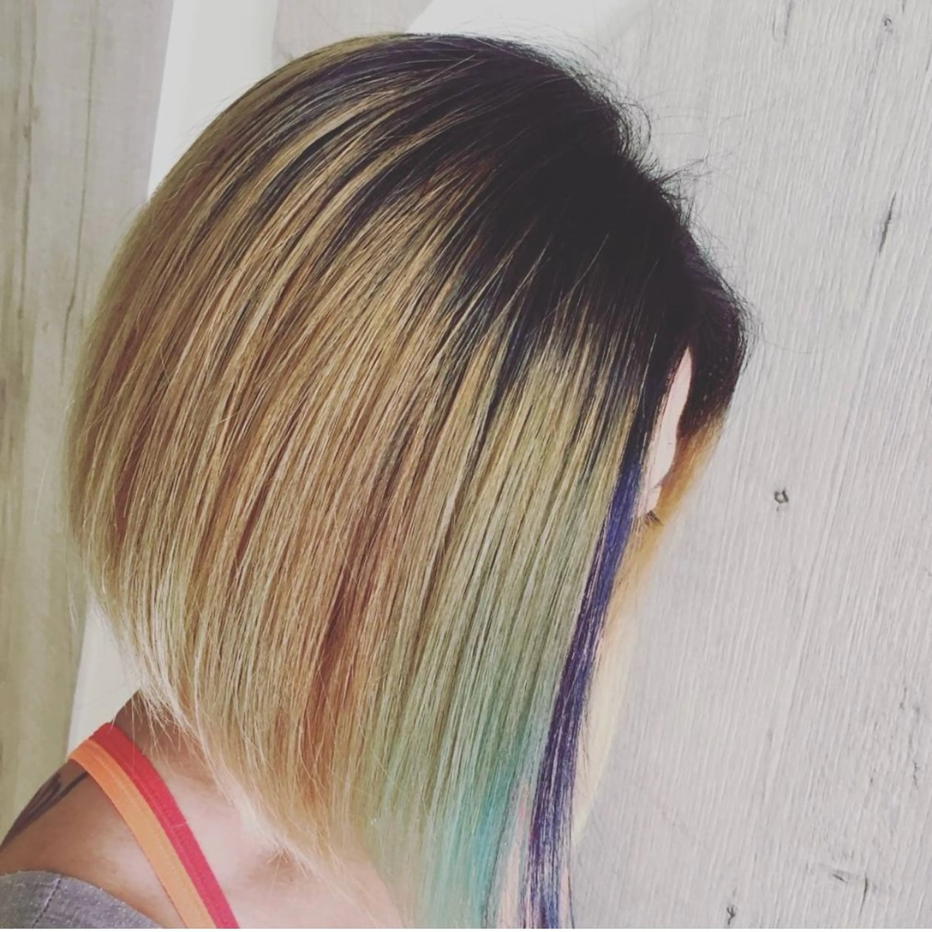 ショート カラー Agu canan uranoのヘアスタイル