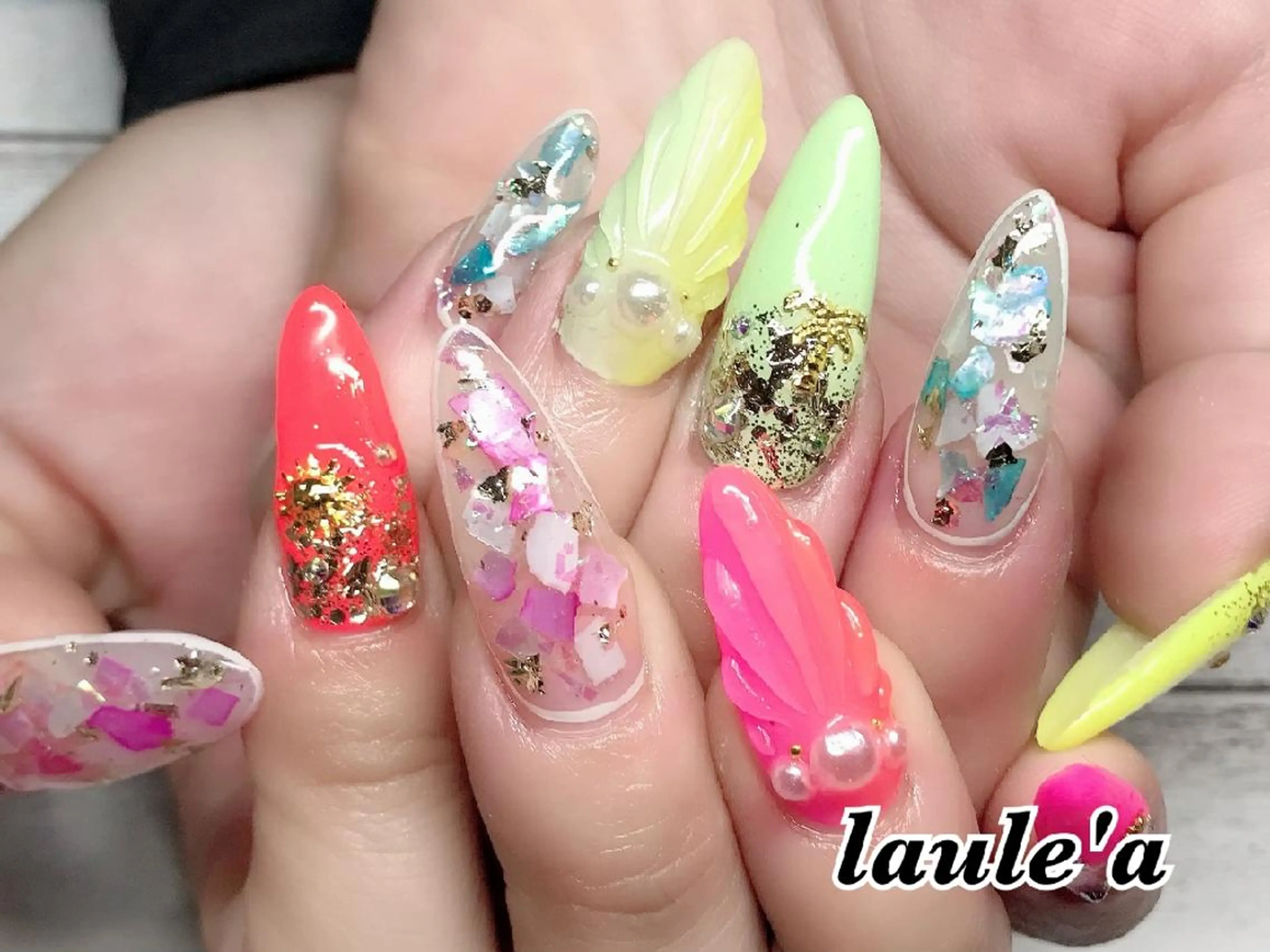 ネイル Rグループ felizのネイルデザイン