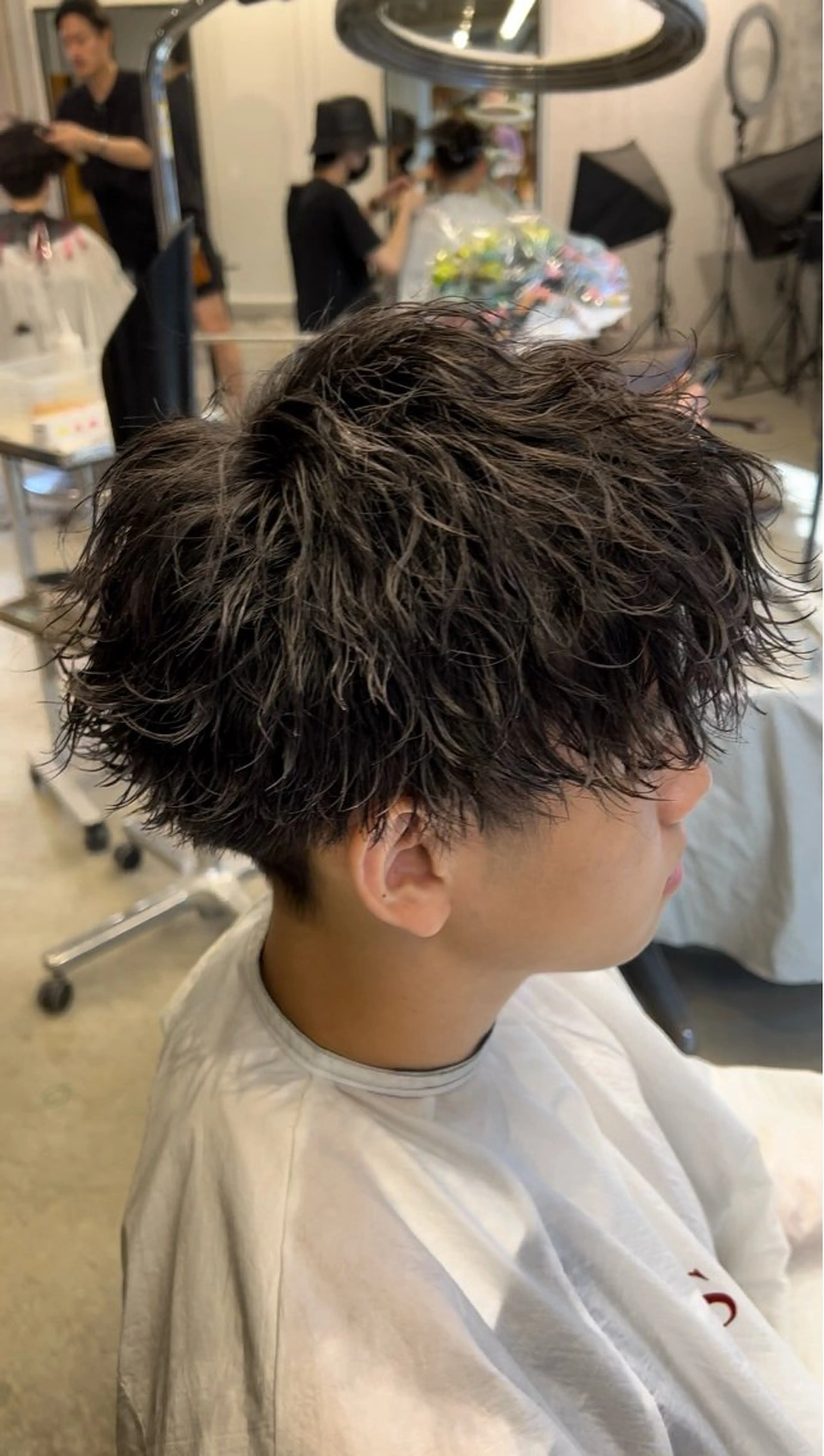 メンズ メンズパーマ メンズハイトーン特化 てるぼうのヘアスタイル