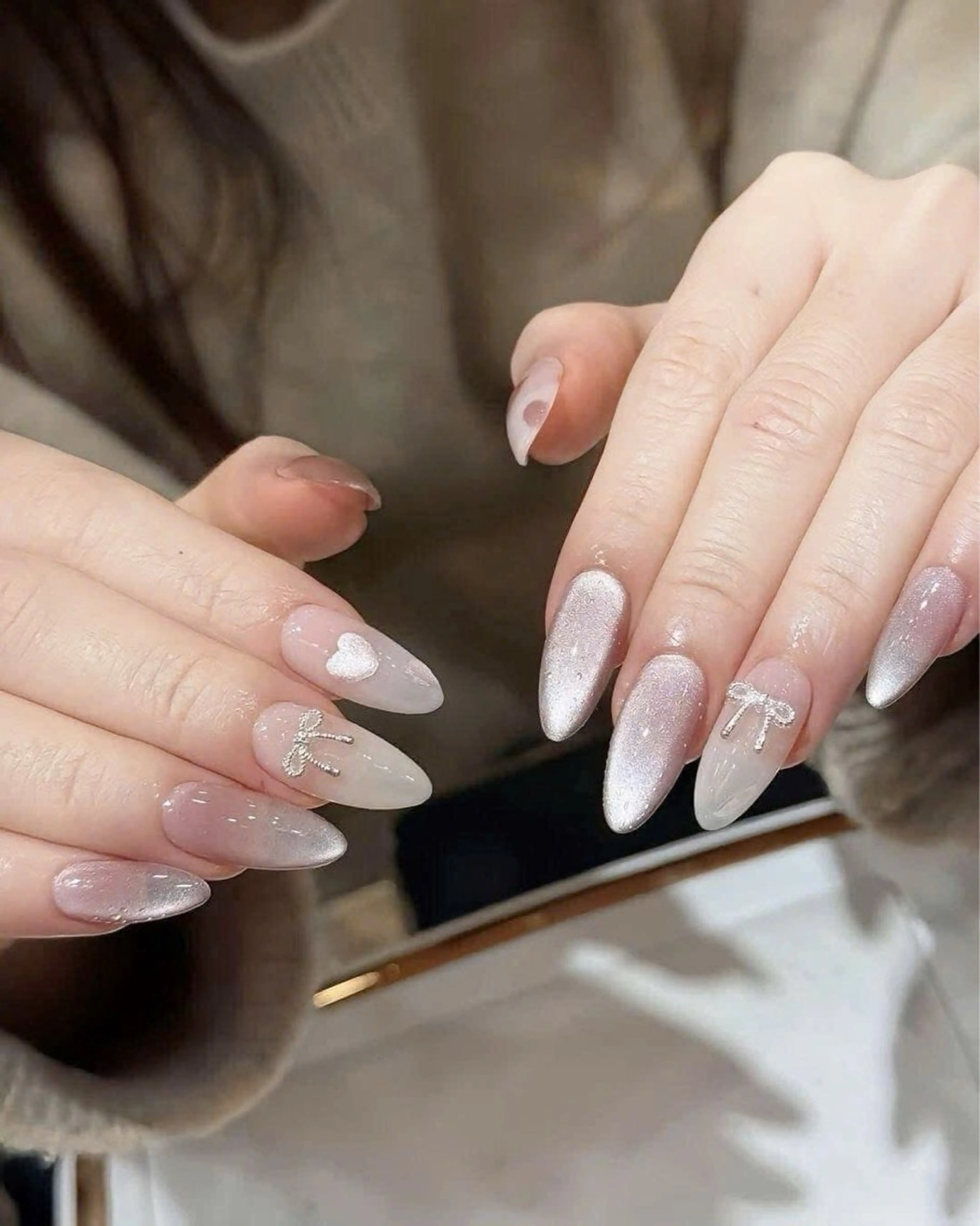 ネイル フレンチネイル ジェルネイル マグネットネイル 持ち込み ニュアンスネイル ハンドネイル Minette Nailのネイルデザイン