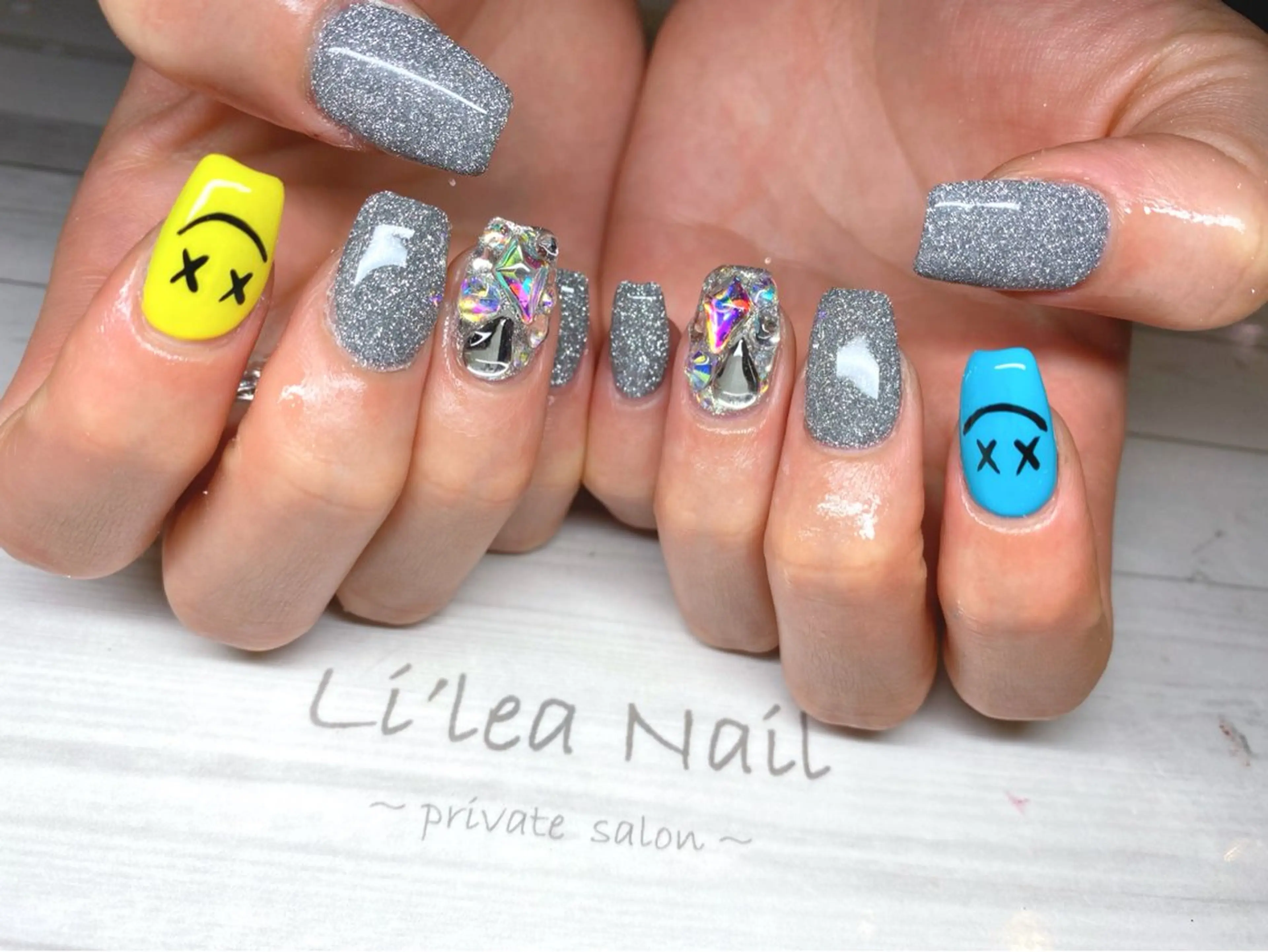 ネイル Li'leaNail AINAのネイルデザイン
