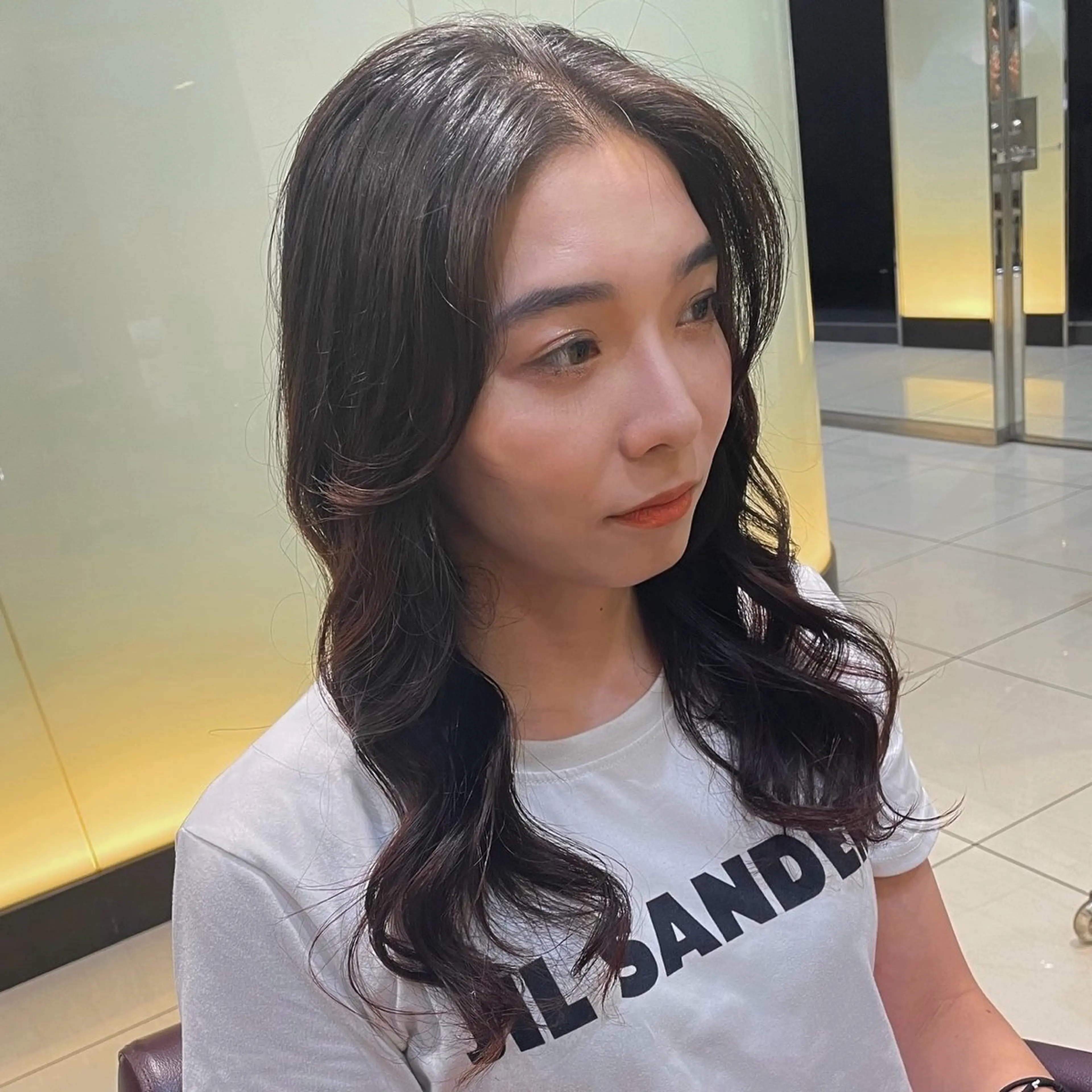 セミロング パーマ 韓国風パーマ🌿コテ 巻き風パーマ/るいのヘアスタイル