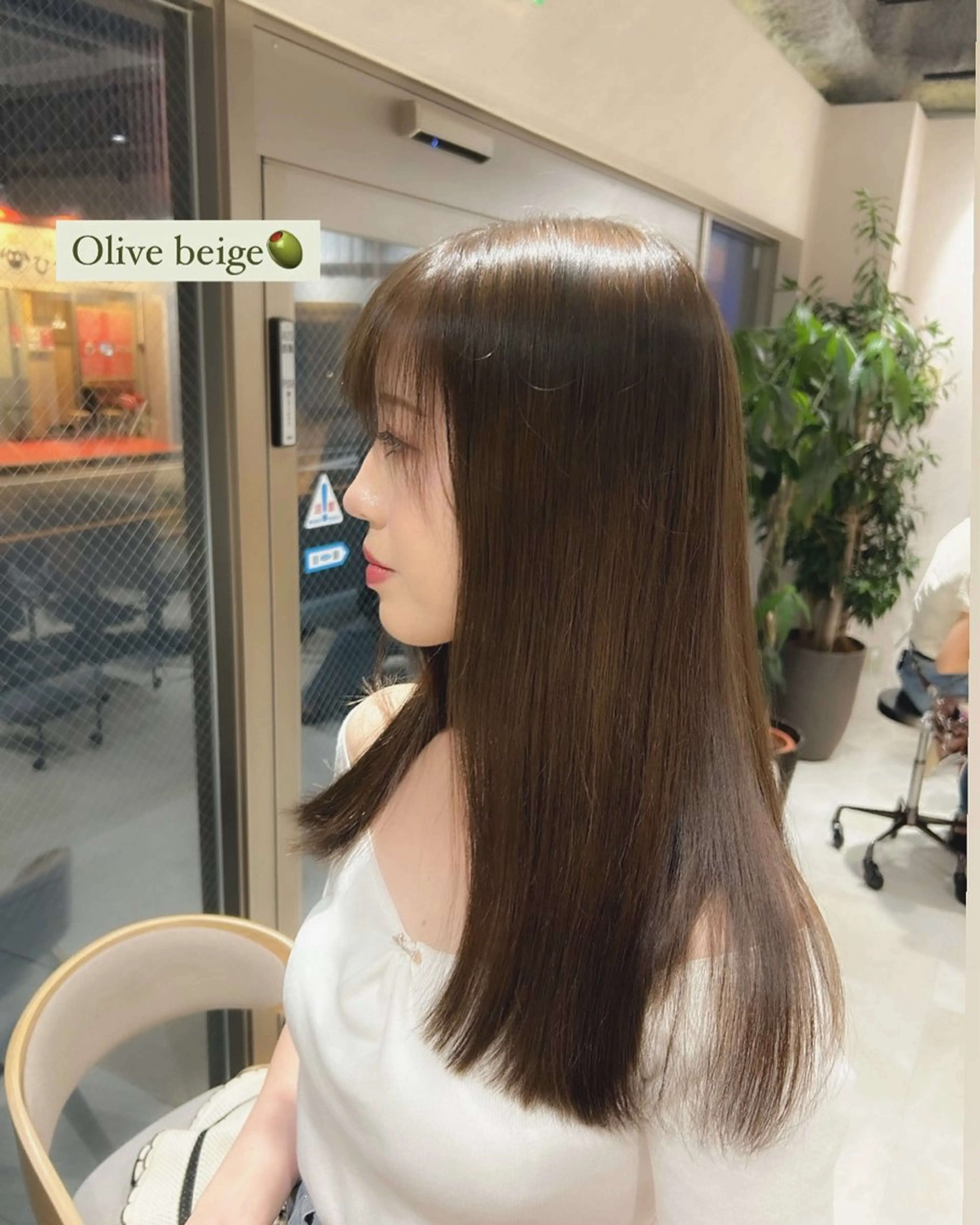 セミロング カラー ブリーチ 透明感カラー ブリーチなしカラー 🎀髪質改善・艶髪カ ラー🎀YUMEKAのヘアスタイル