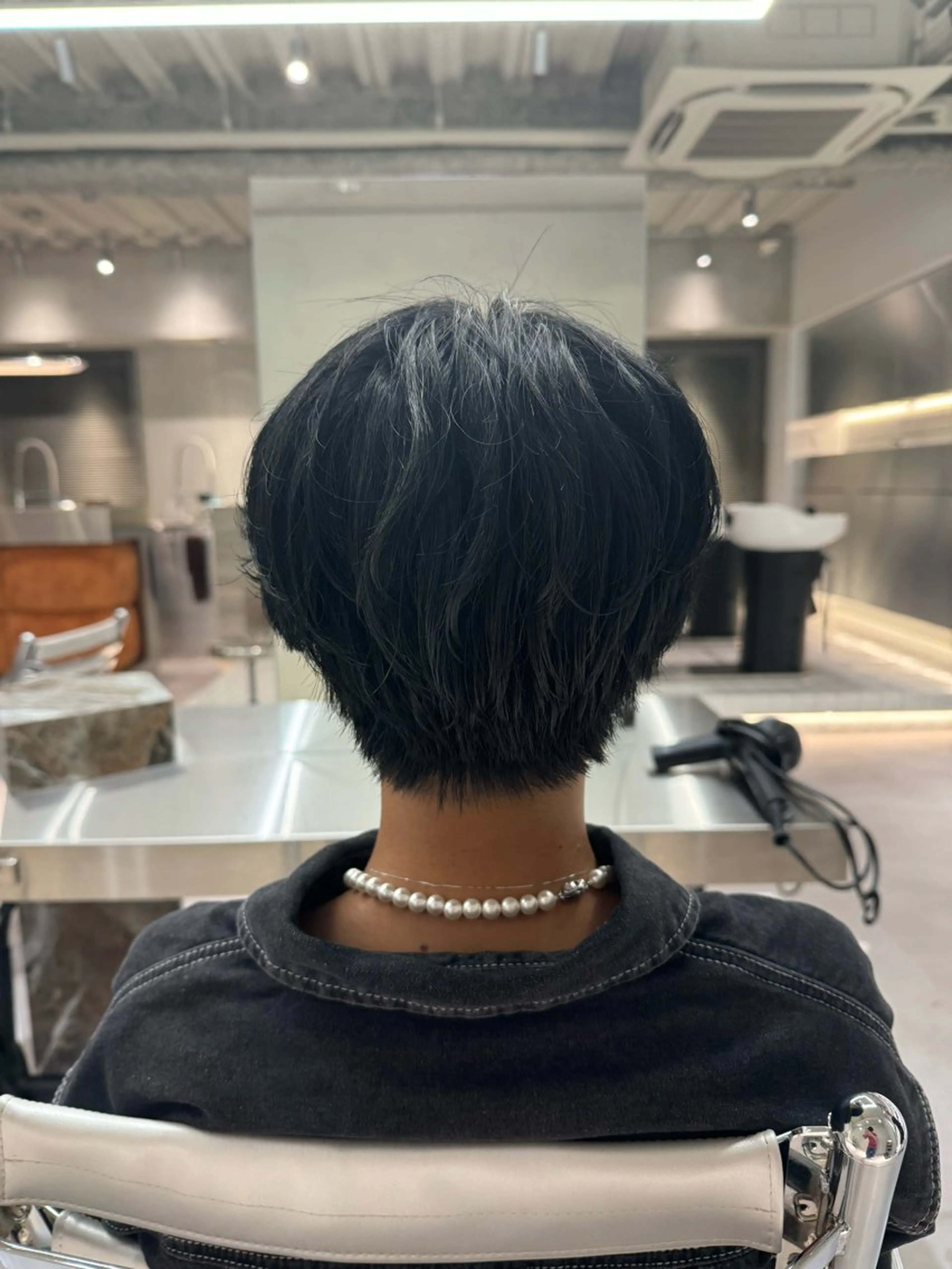 カラー パーマ メンズ 黒髪 ブルーカラー ブルーブラック ブリーチ/パーマ特化 片平和寿のヘアスタイル