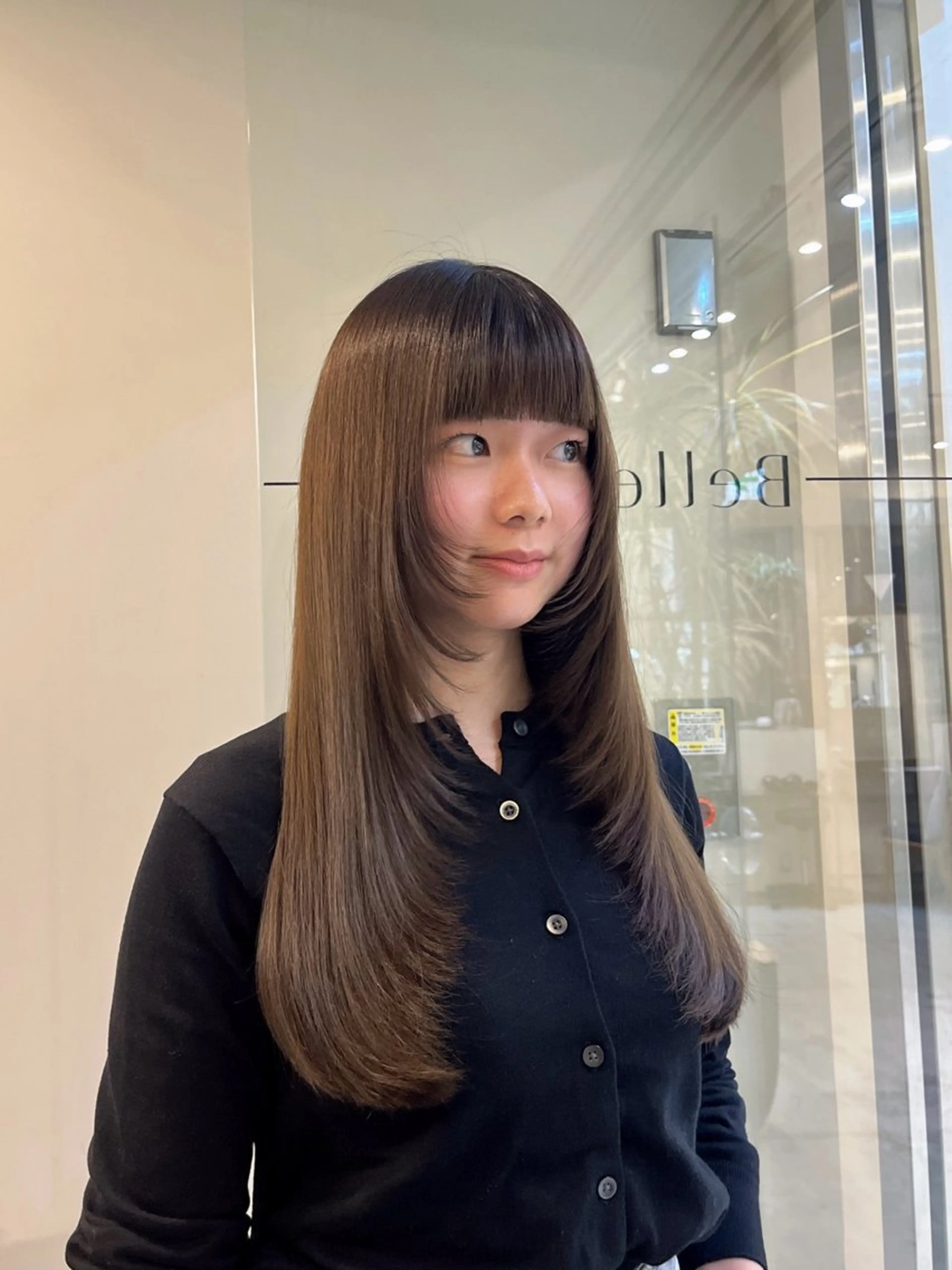 ロング 韓国レイヤーカット/ ハイトーン/マアヤのヘアスタイル