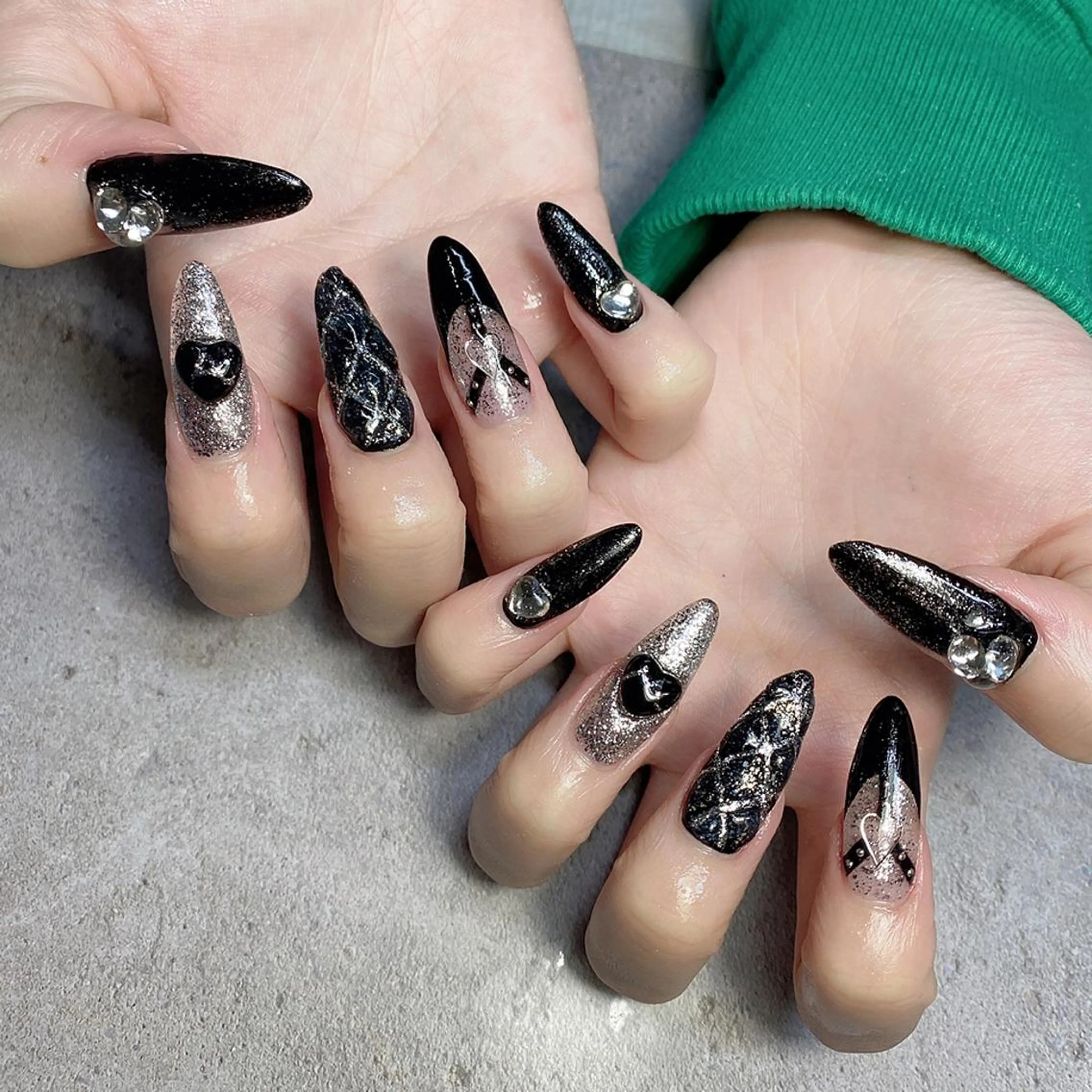 ネイル ハンドネイル RiLion💗 Risa🦋💜のネイルデザイン