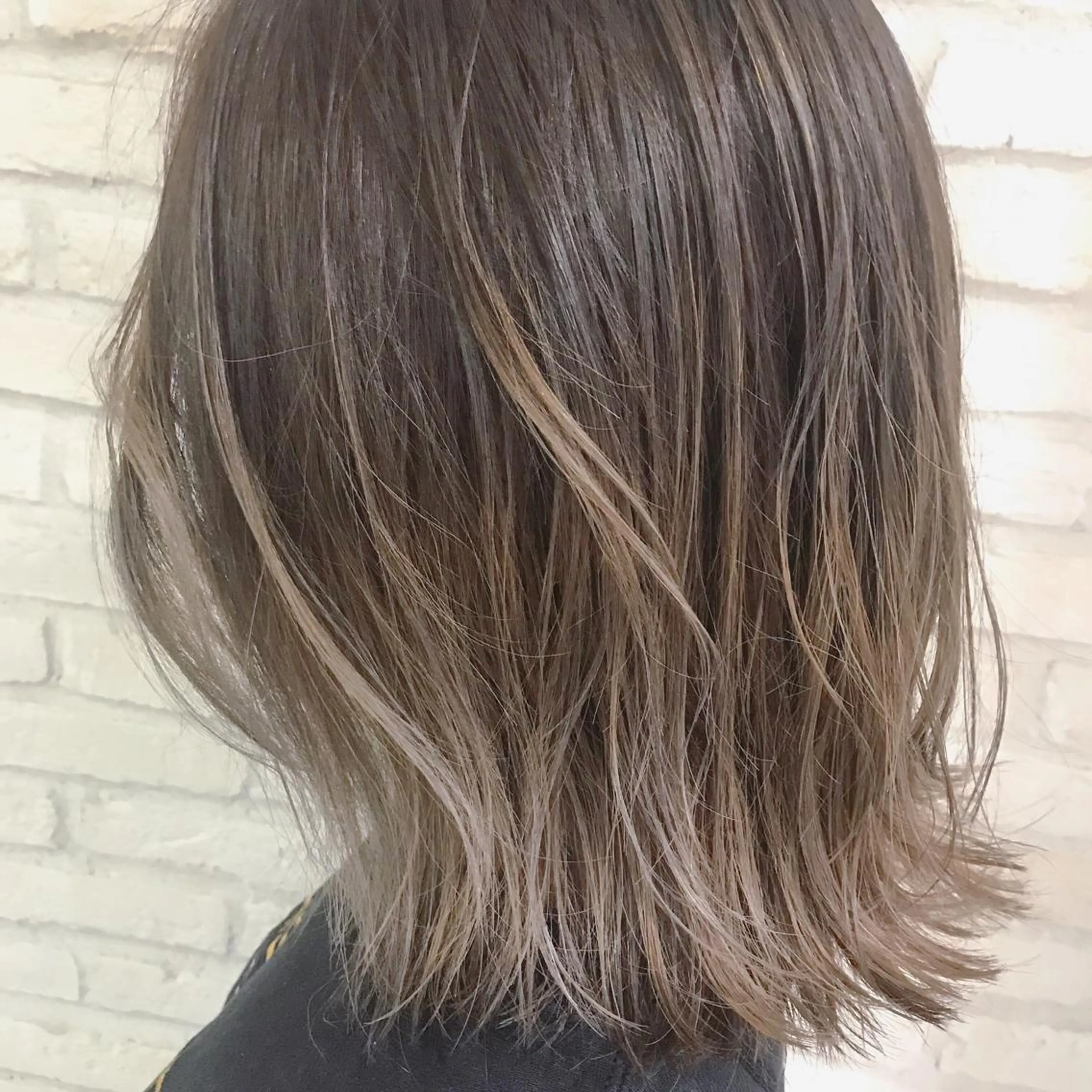 ミディアム カラー ベージュカラー グラデーションカラー 横浜🍒ルーツカラー エクステ／RIEのヘアスタイル