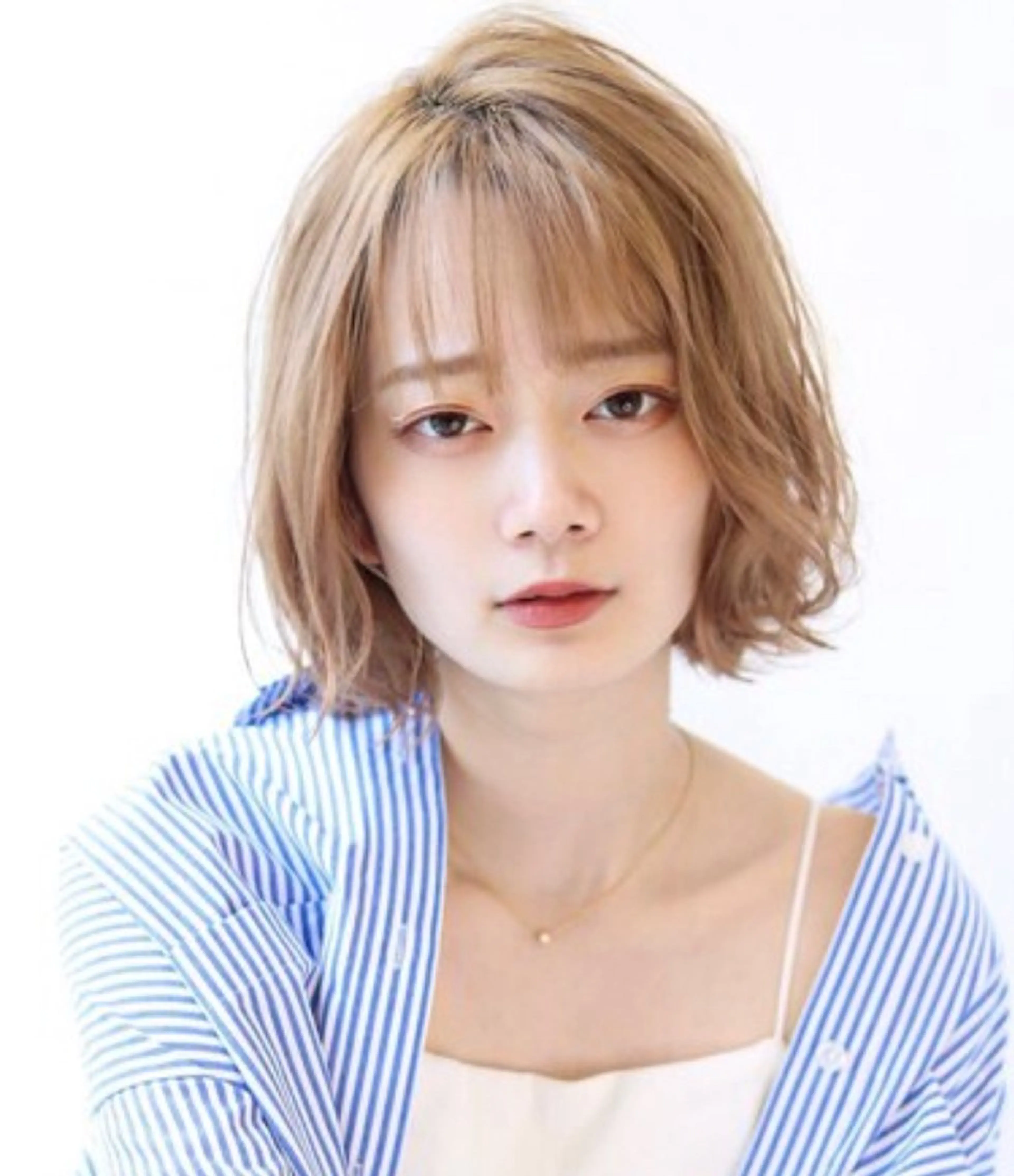 ミディアム オーロ 中島のヘアスタイル