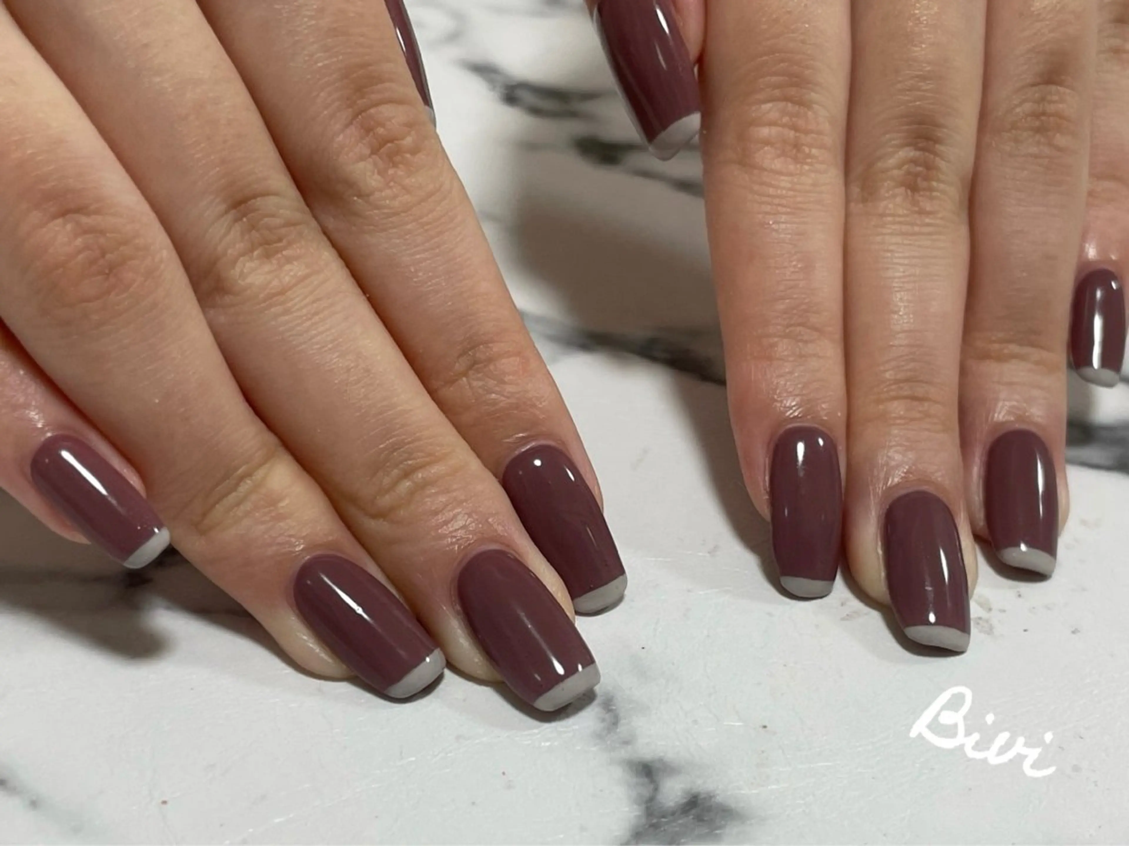 ネイル アートネイル フラッシュネイル フレンチネイル ラメ(グリッター) シルバー ハンドネイル ハンドケア ♡Bivi♡自爪に 優しいネイルサロンのネイルデザイン