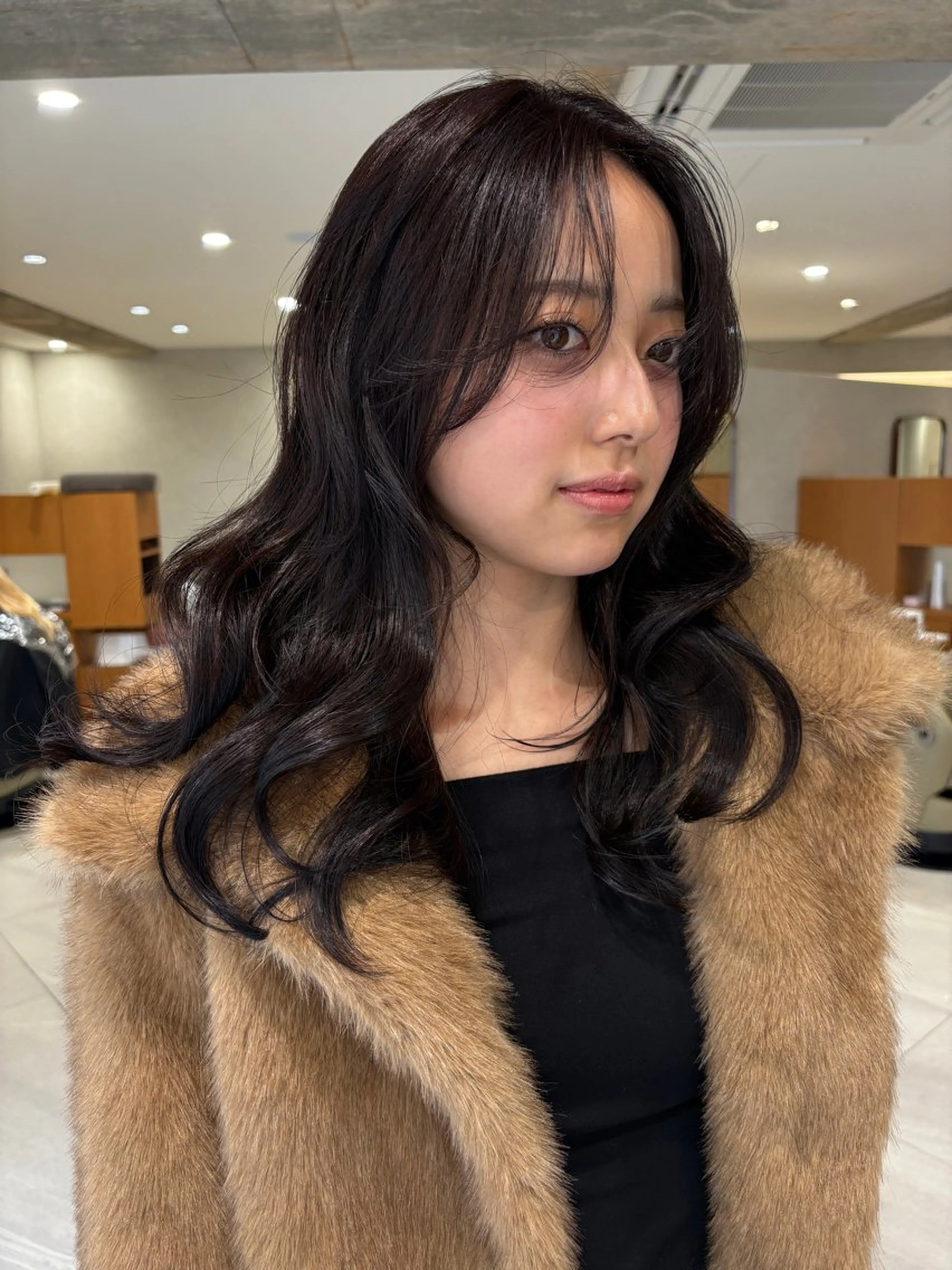 セミロング 顔周りカット 似合わせカット カット ヘアカラー トリートメント 梅田/レイヤーカット /ミルクティーカラーのヘアスタイル
