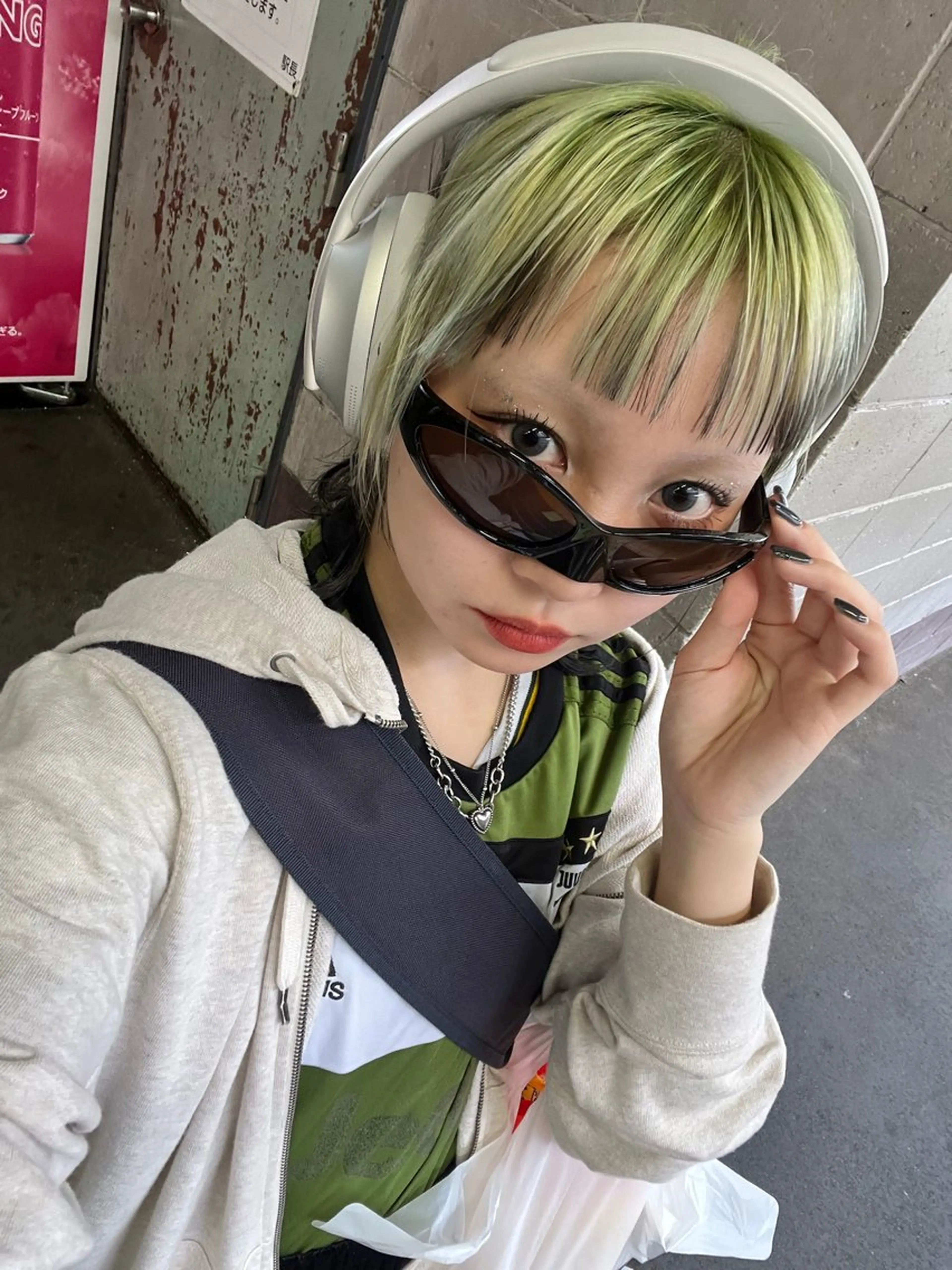 ショート ヘアカラー トリートメント Yui. ハイトーン/パーマ/のヘアスタイル