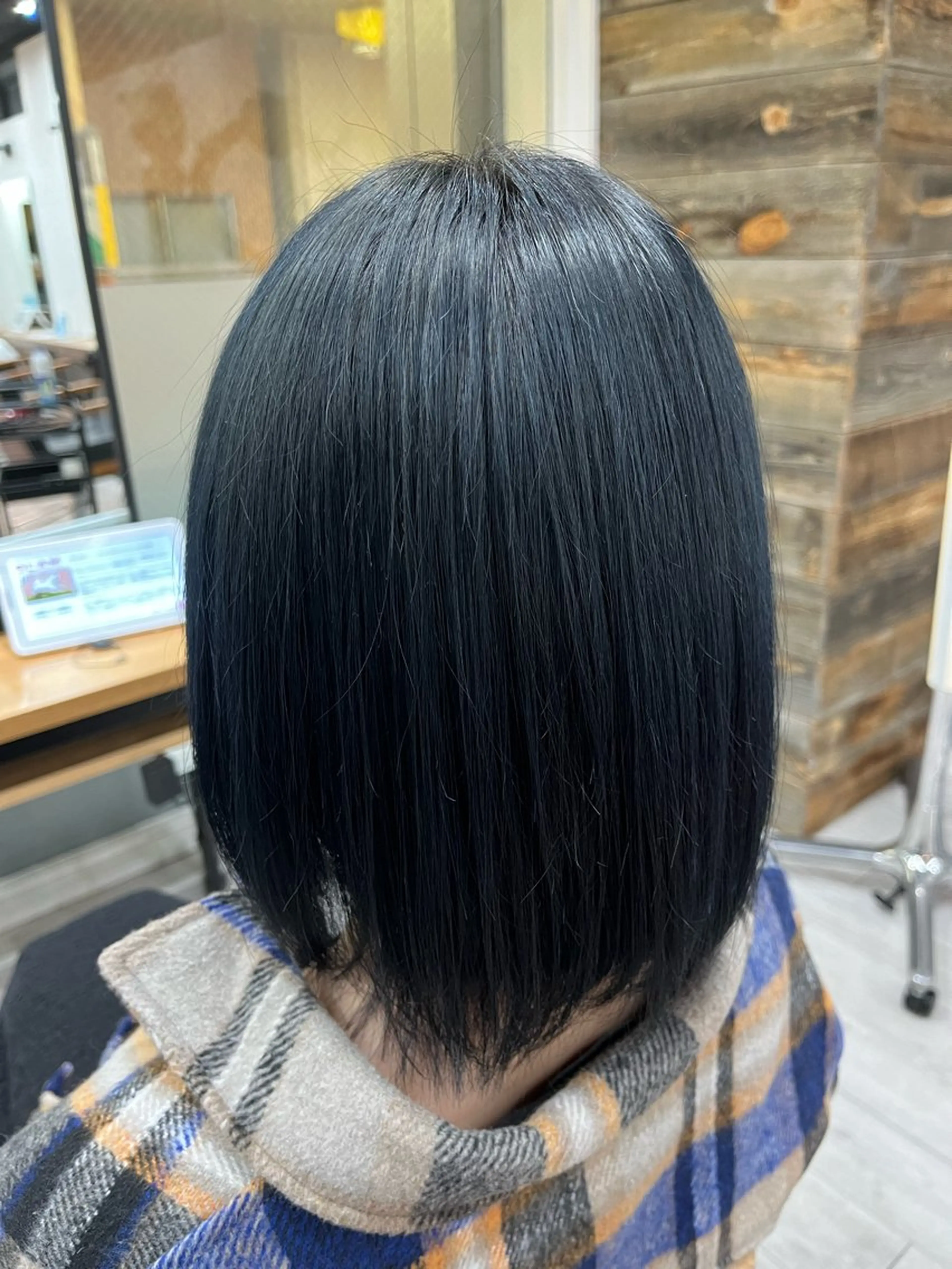 ミディアム ヘアカラー アイバ シュンのヘアスタイル