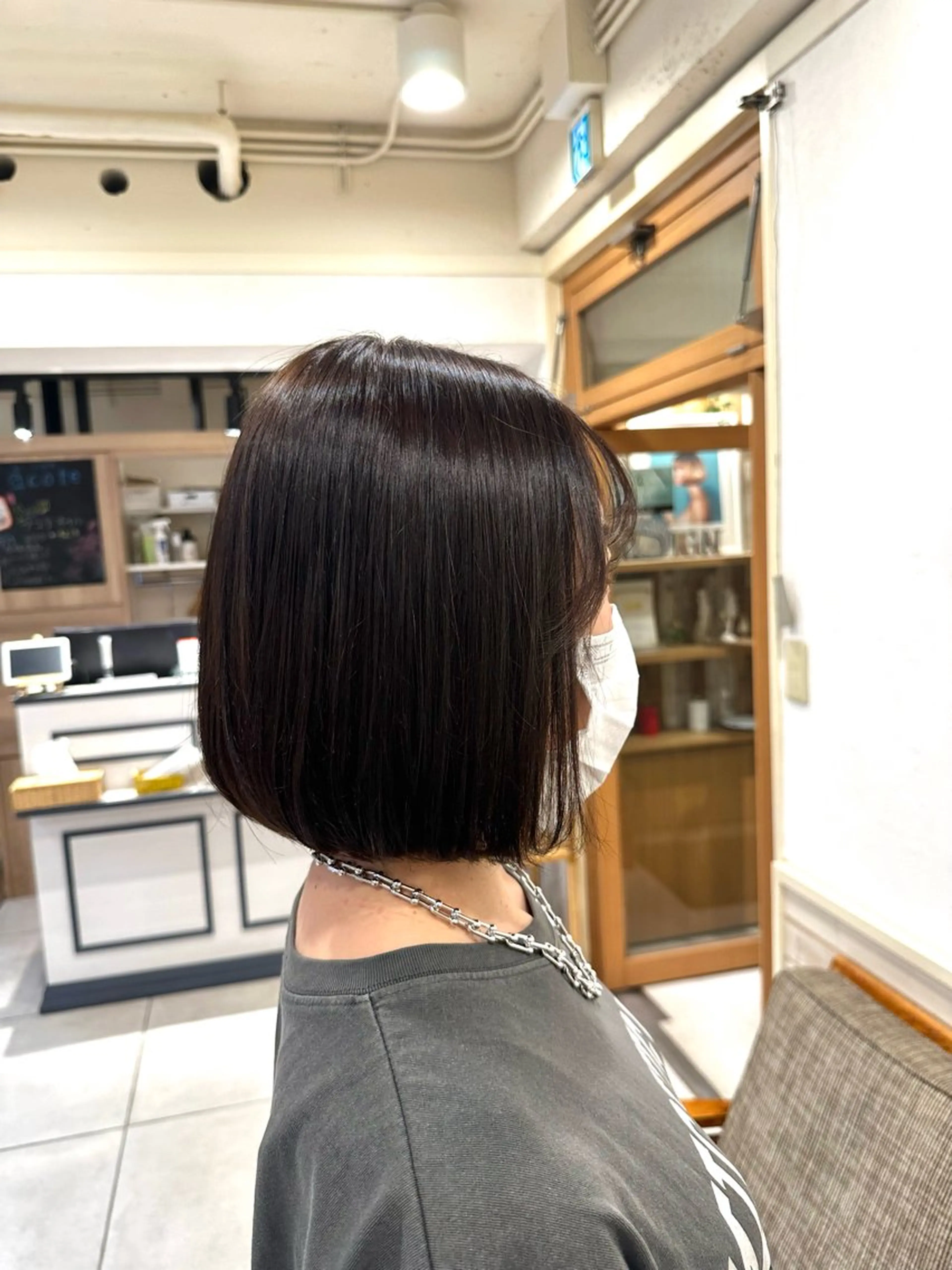 ショート カラー カット ヘアカラー 岡本 葵のヘアスタイル