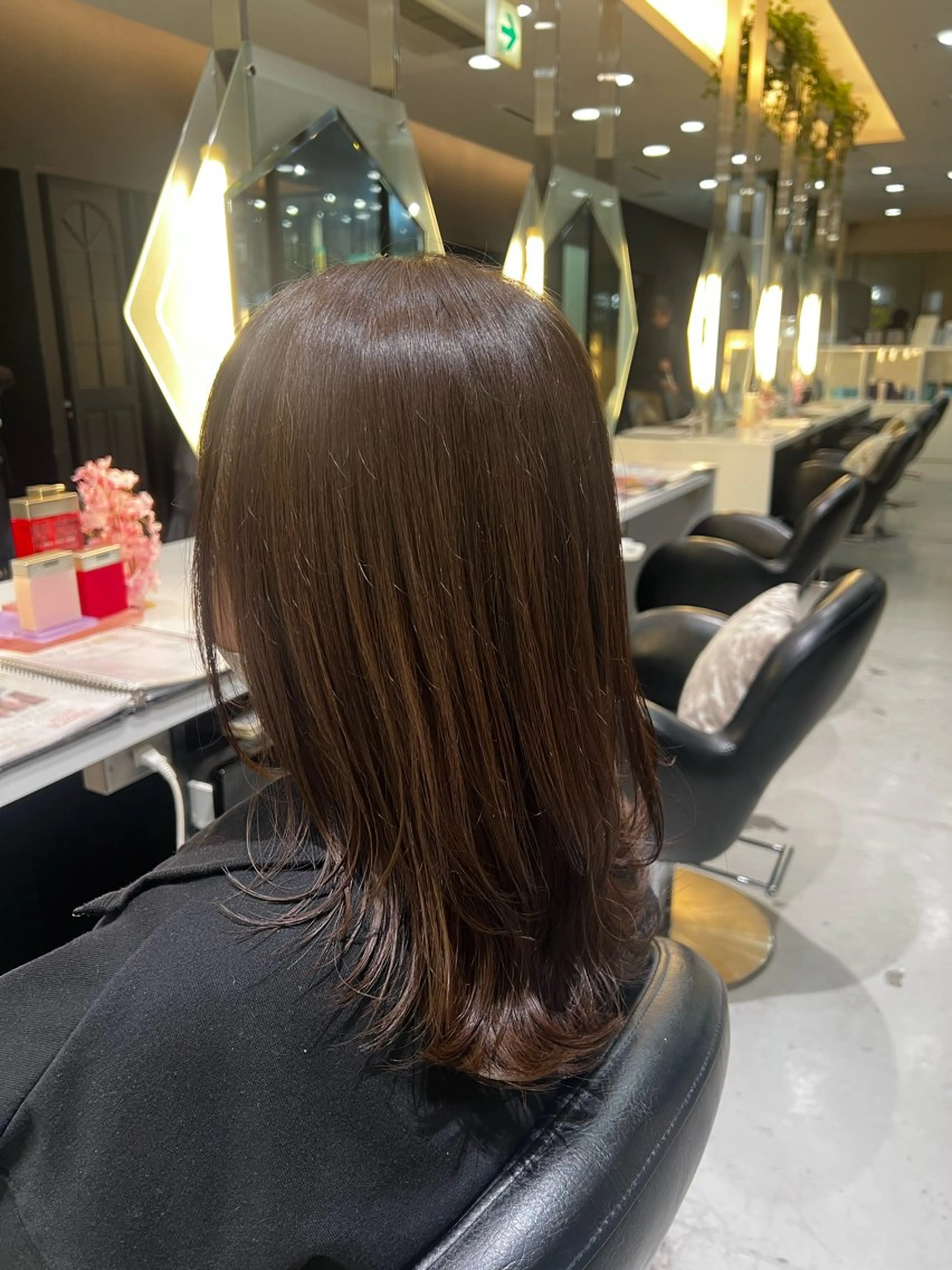 セミロング カラー 韓国風顔まわり/ベー ジュ/マツエク♡美咲のヘアスタイル