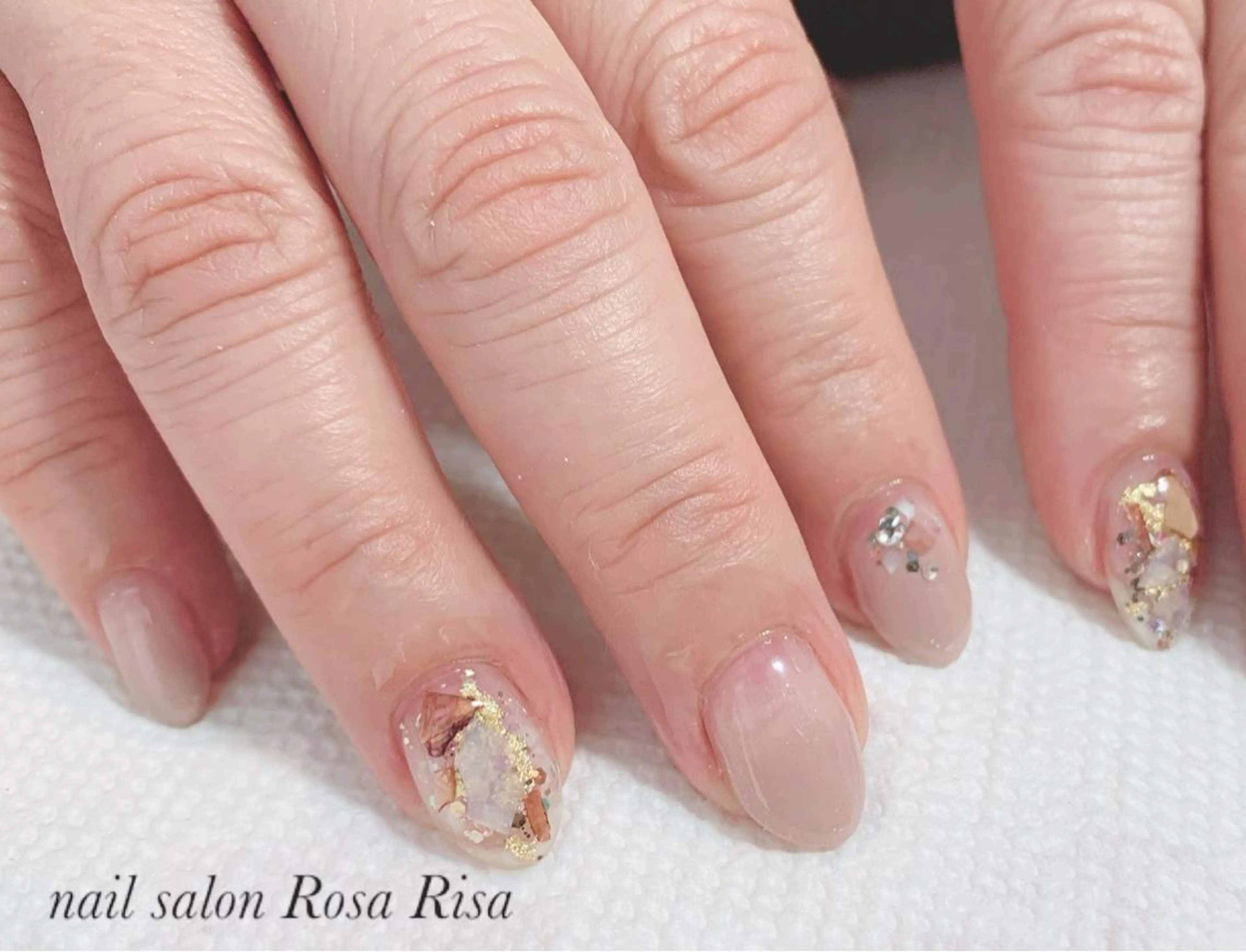 ショート ネイル ネイルスタジオ シェイクユアハンズのネイルデザイン