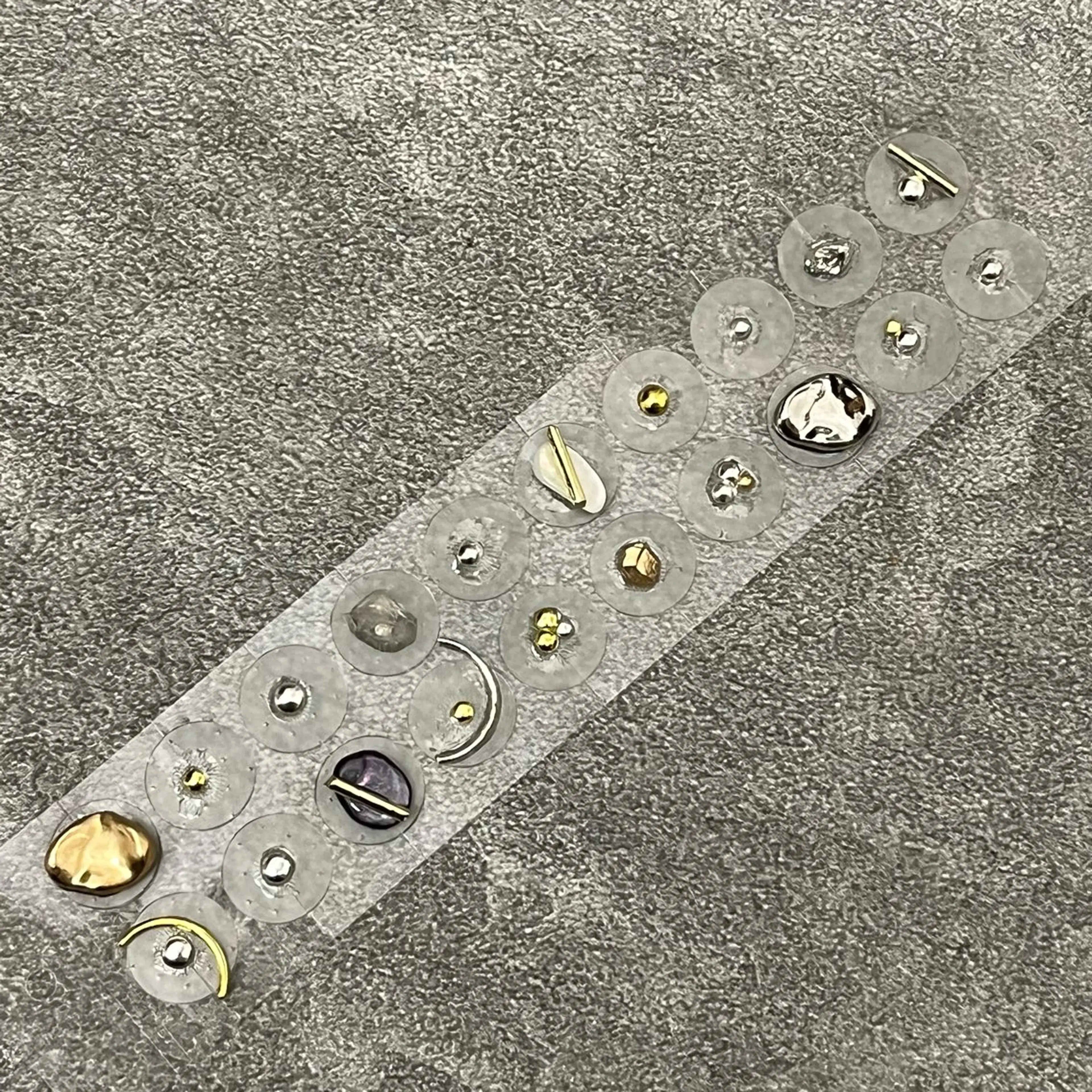 ハーブ 耳ツボ Smooかほく店のエステ・リラクイメージ