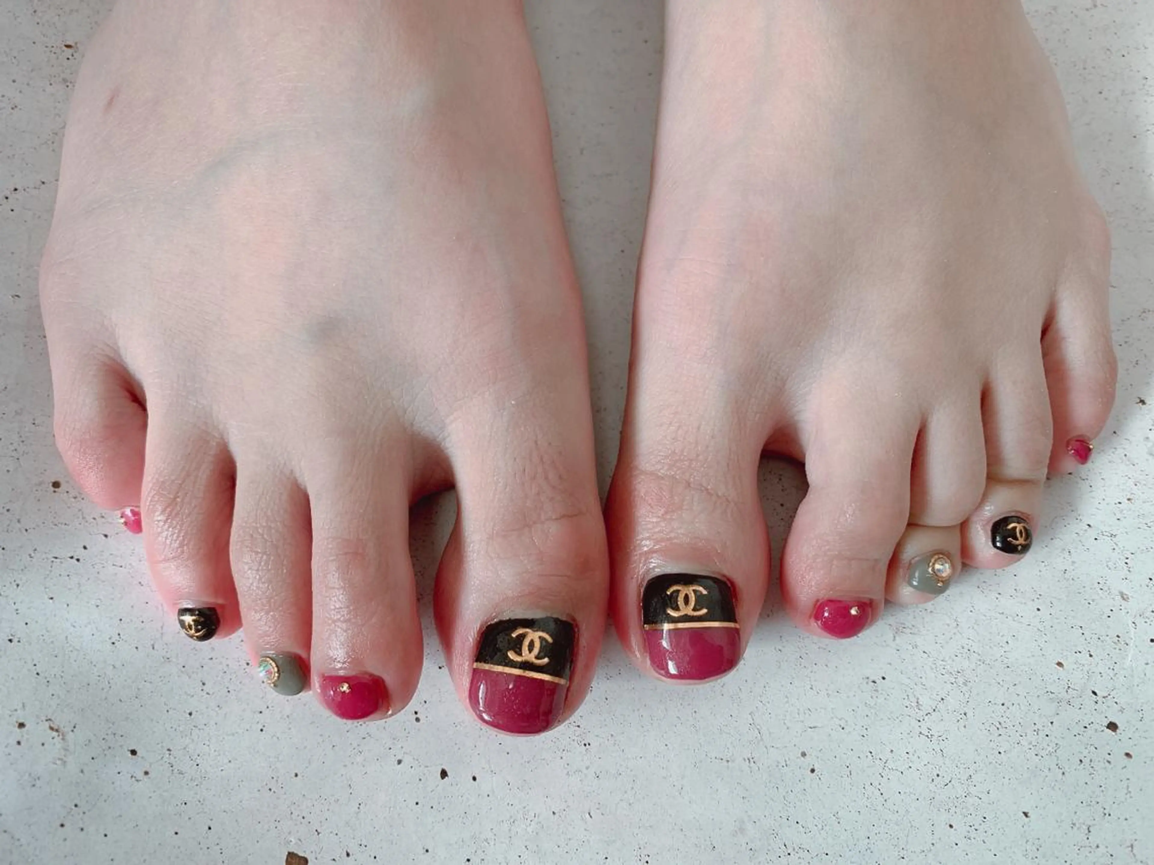 ネイル ストーンネイル nico.nico.mark NAIL所属・小林 梓のエステ・リラクイメージ