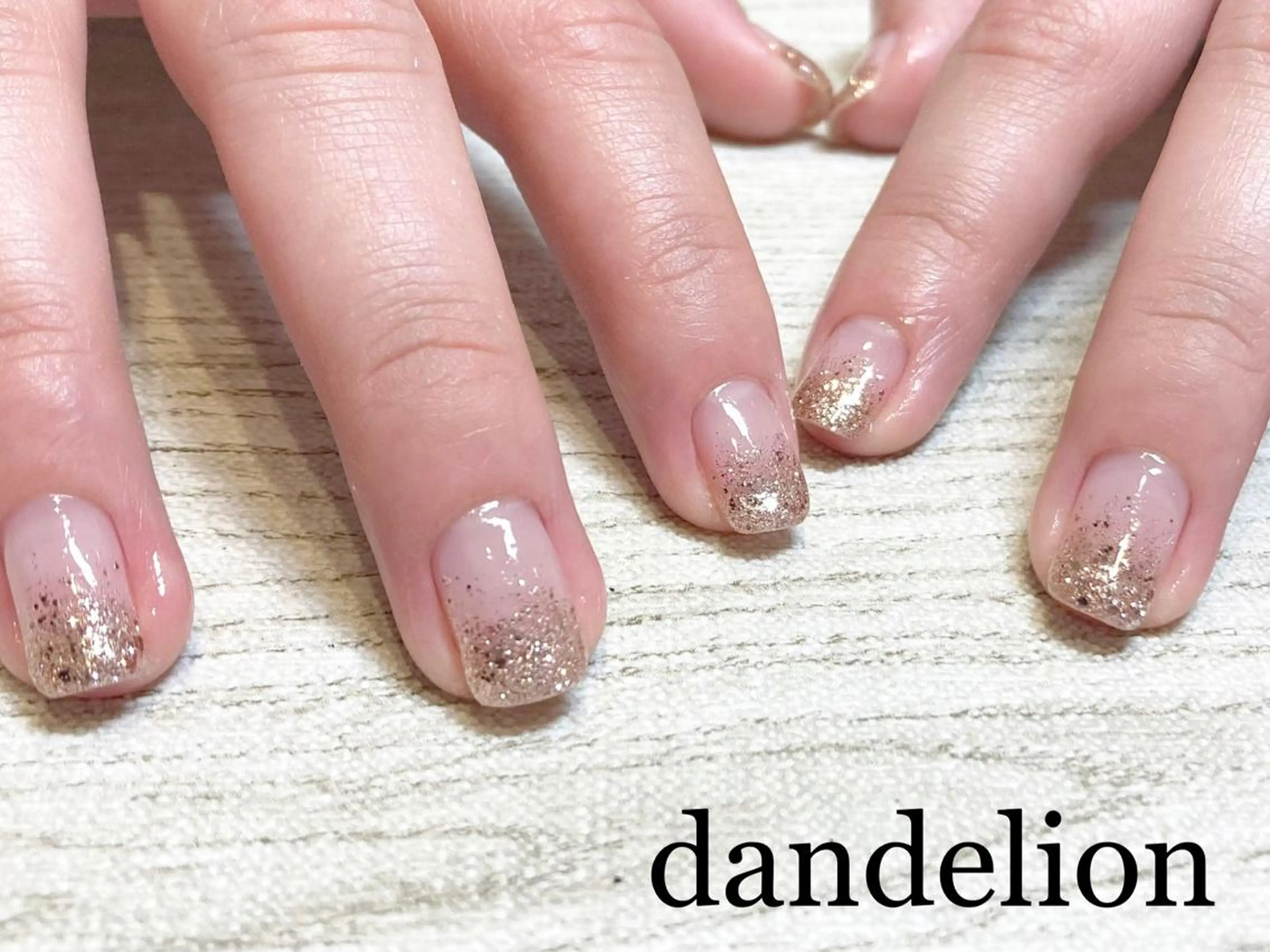 ネイル ハンドネイル ハンドケア dandelion ダンデライオンのネイルデザイン