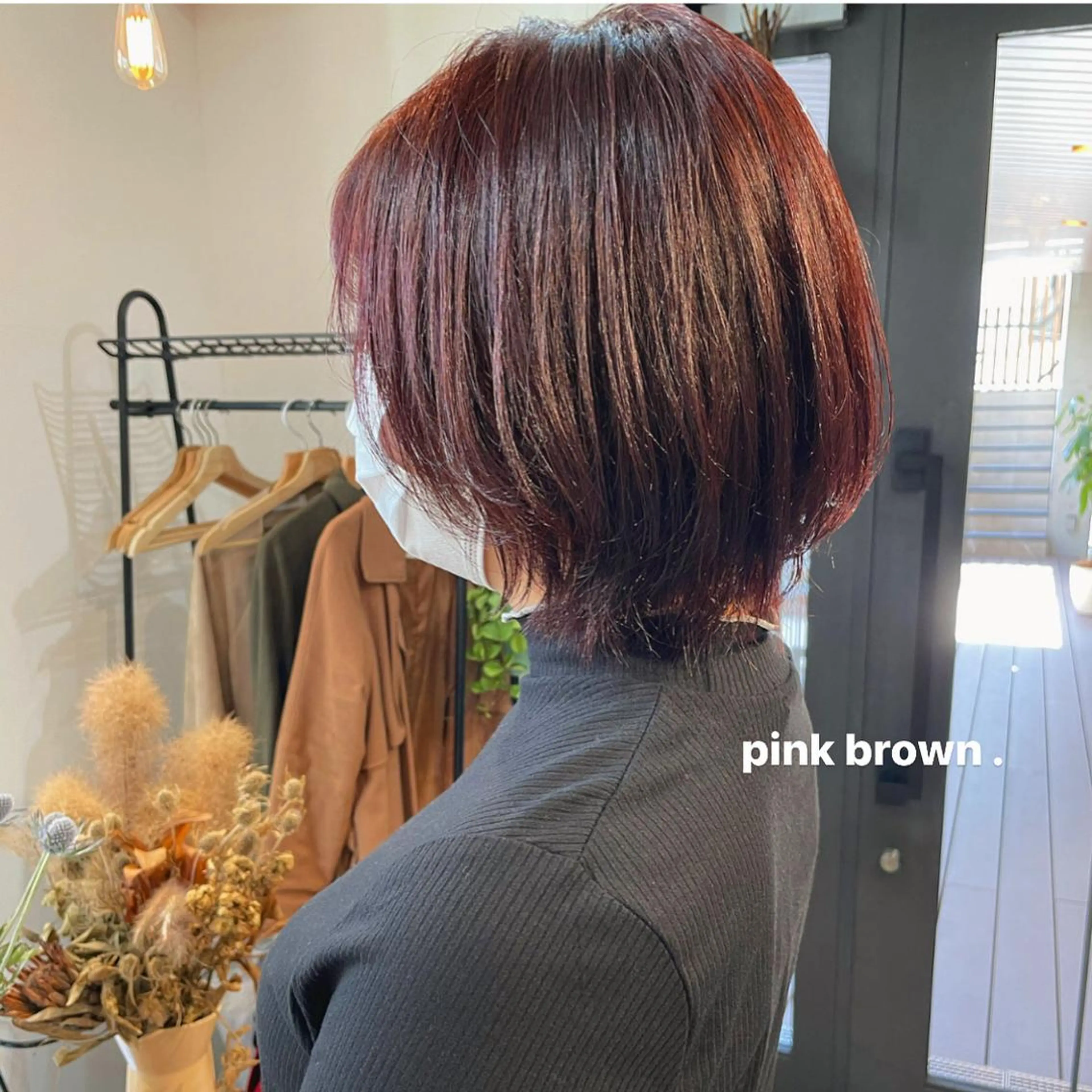 ミディアム カラー パーマ ヘアアレンジ メンズ ネイル マツエク・マツパ ブラウンカラー ピンクカラー ピンクブラウン カラーマツエク ブラウン トレンド眉🌈✨ arisaの眉毛・アイブロウイメージ