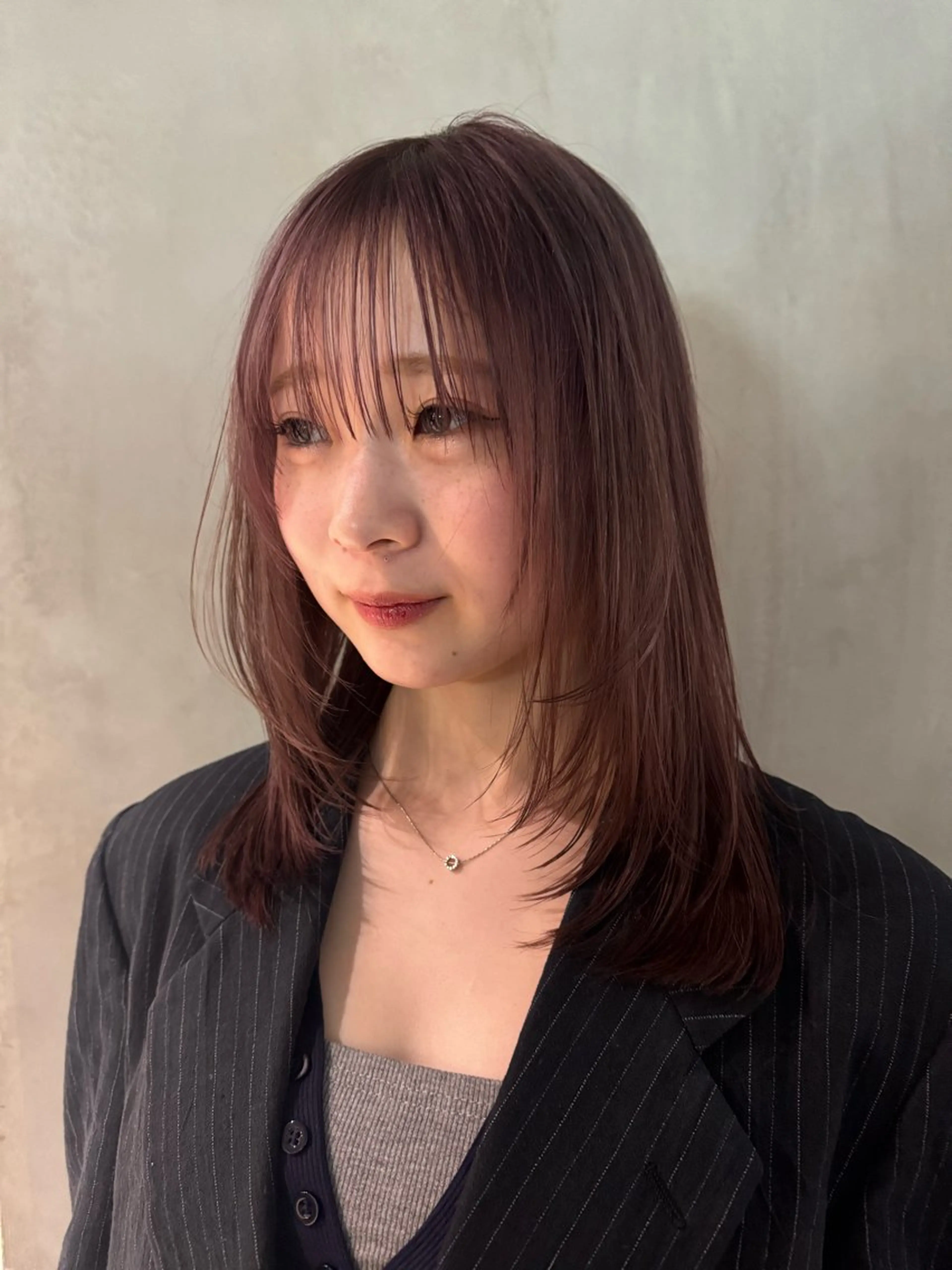 ミディアム ALBUM IKEBUKURO所属・池袋エリア　ブリーチ 支持率No.1のヘアスタイル