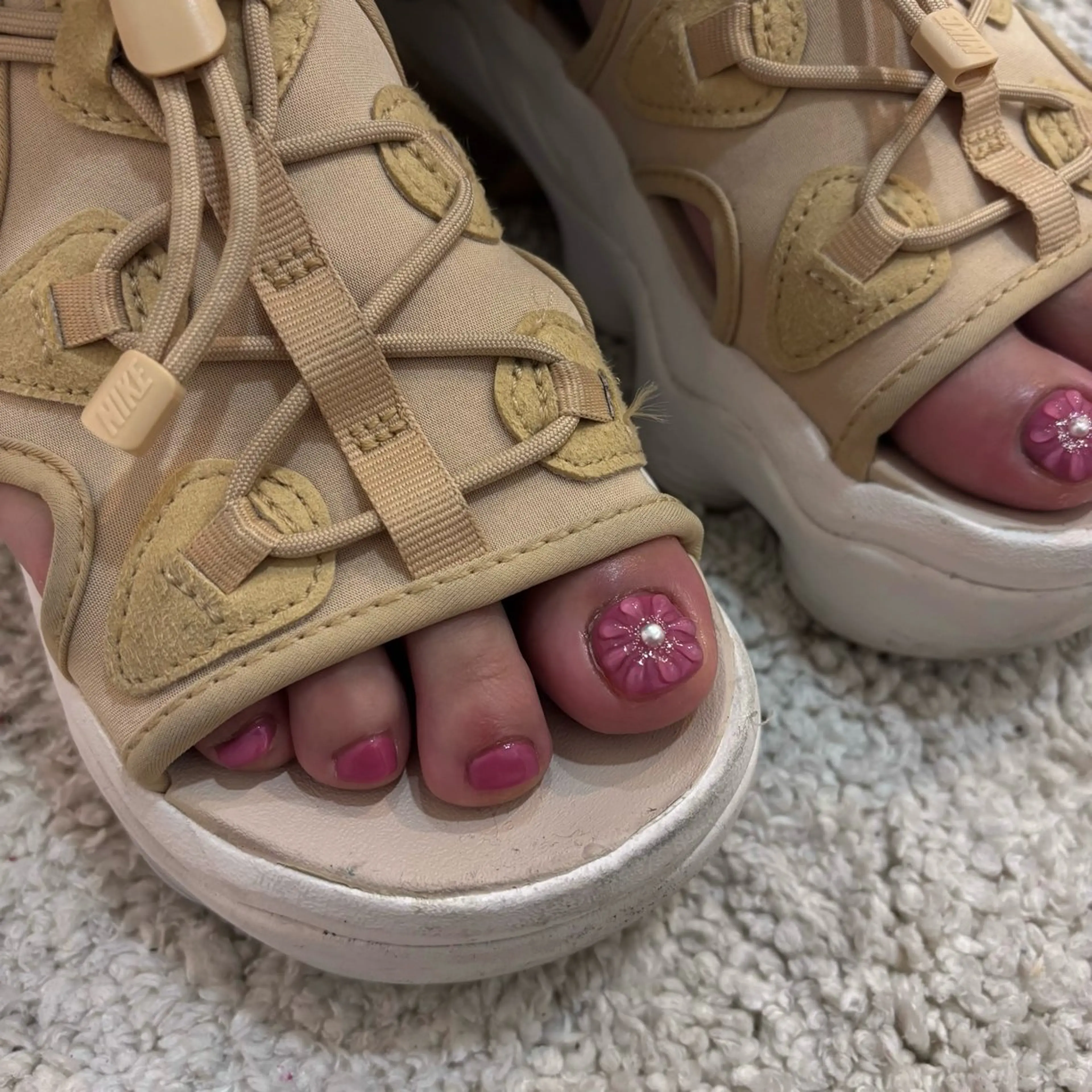 ネイル アートネイル フラワーネイル ぷっくりネイル フットネイル Bianca名駅店 安田のネイルデザイン