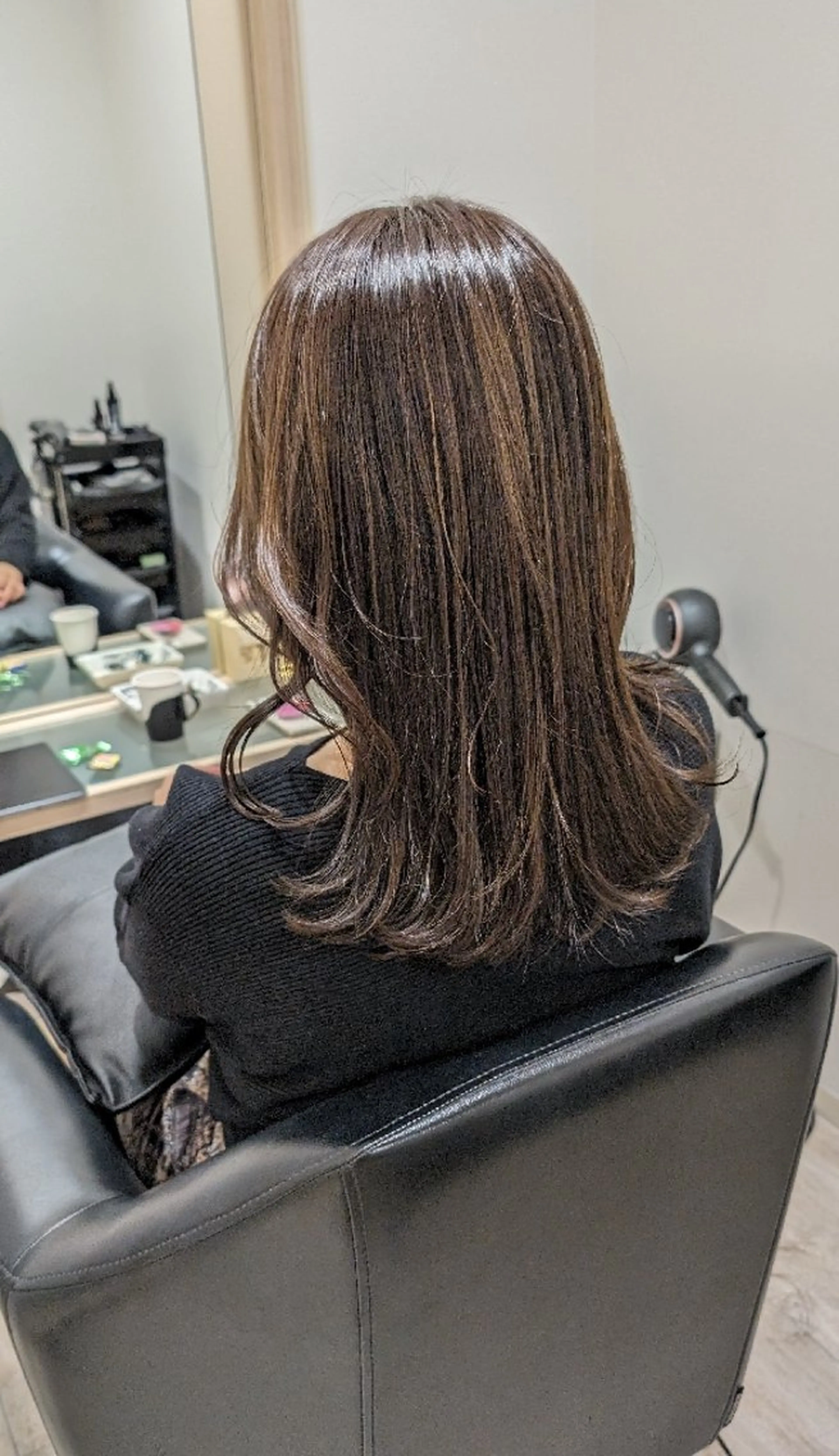 ミディアム 顔まわりレイヤー 顔周りカット レイヤーカット tocca柏🍀 森満　早紀のヘアスタイル