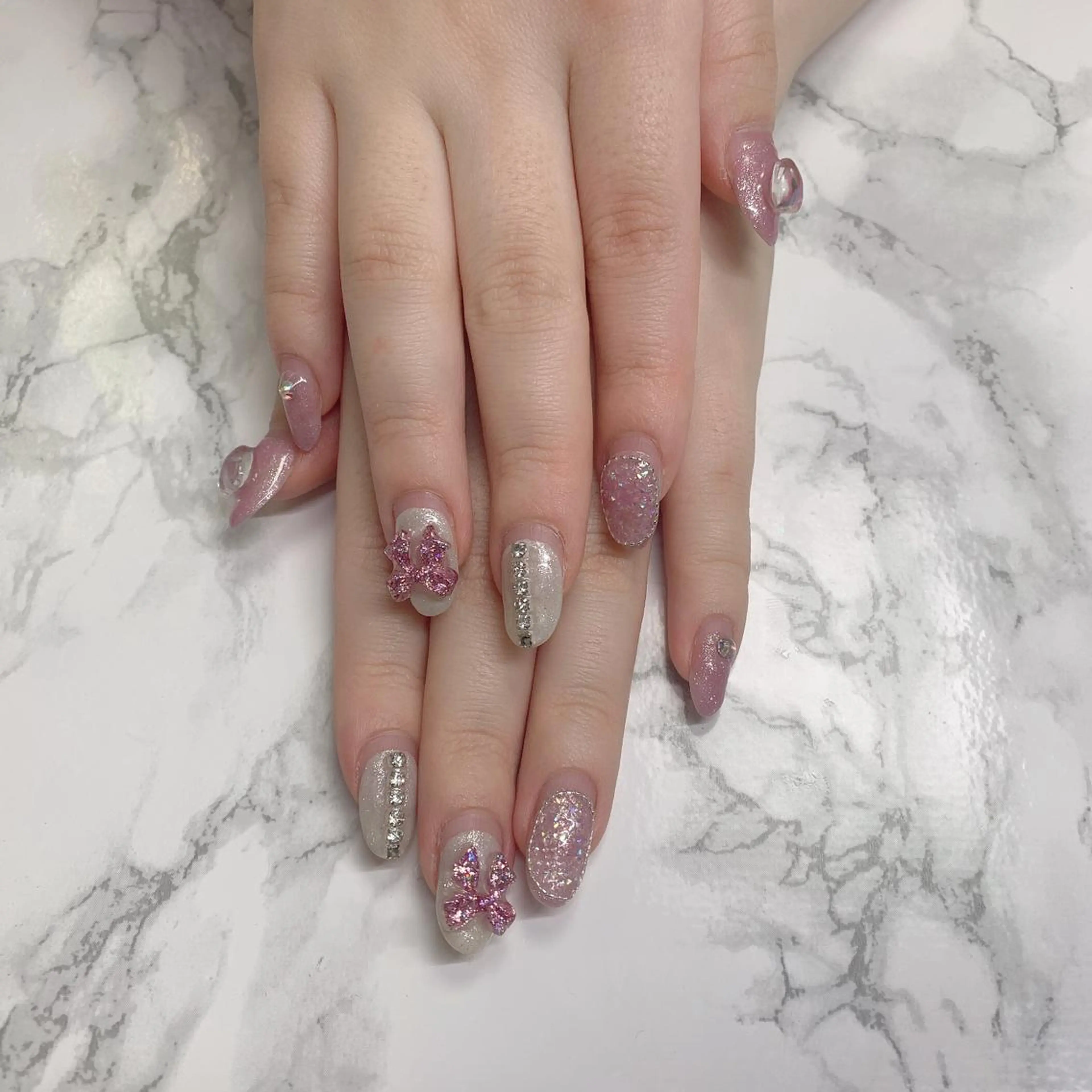 ネイル はな💎ネイル ワンホン、長さ出しのネイルデザイン